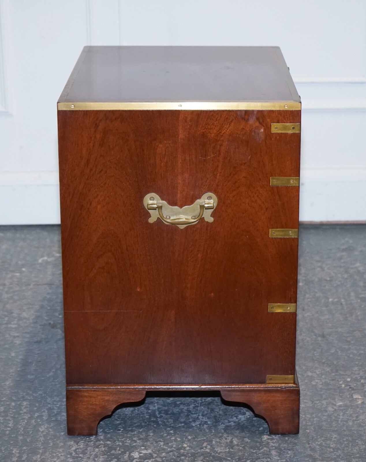 MILITARY CAMPAIGN SMALL CHEST OF DRAWERS SIDE TABLE WITH LEATHER SLIDE OUT TRAY