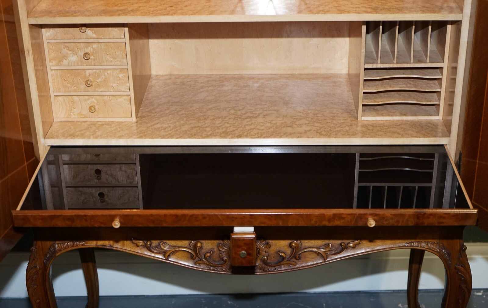GORGEOUS FRENCH WALNUT PARQUETRY DRINKS COCKTAIL BAR CABINET CUPBOARD