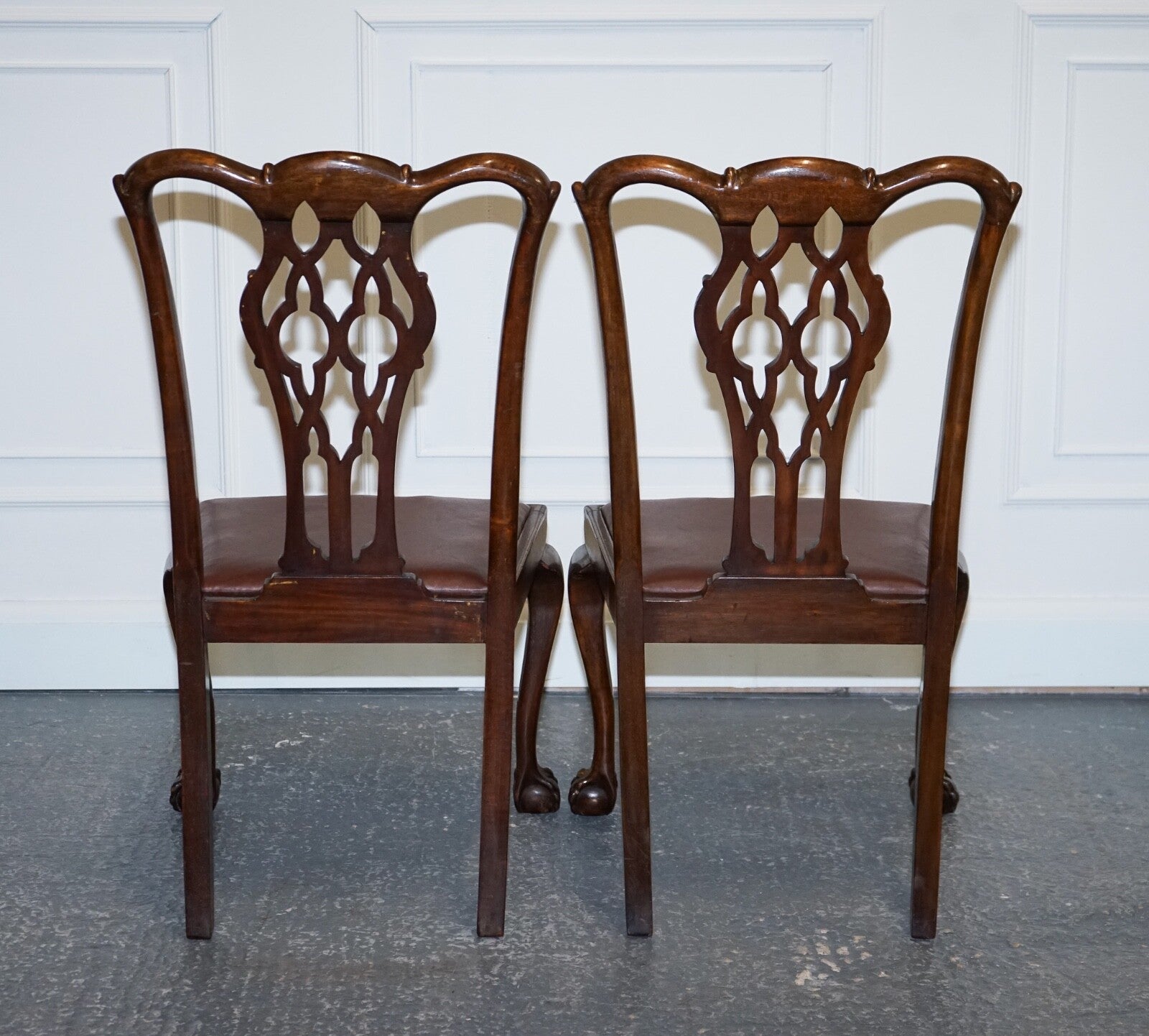 JAMES PHILLIPS CHIPPENDALE STYLE CLAW & BALL SIDE DINING DESK LEATHER CHAIRS