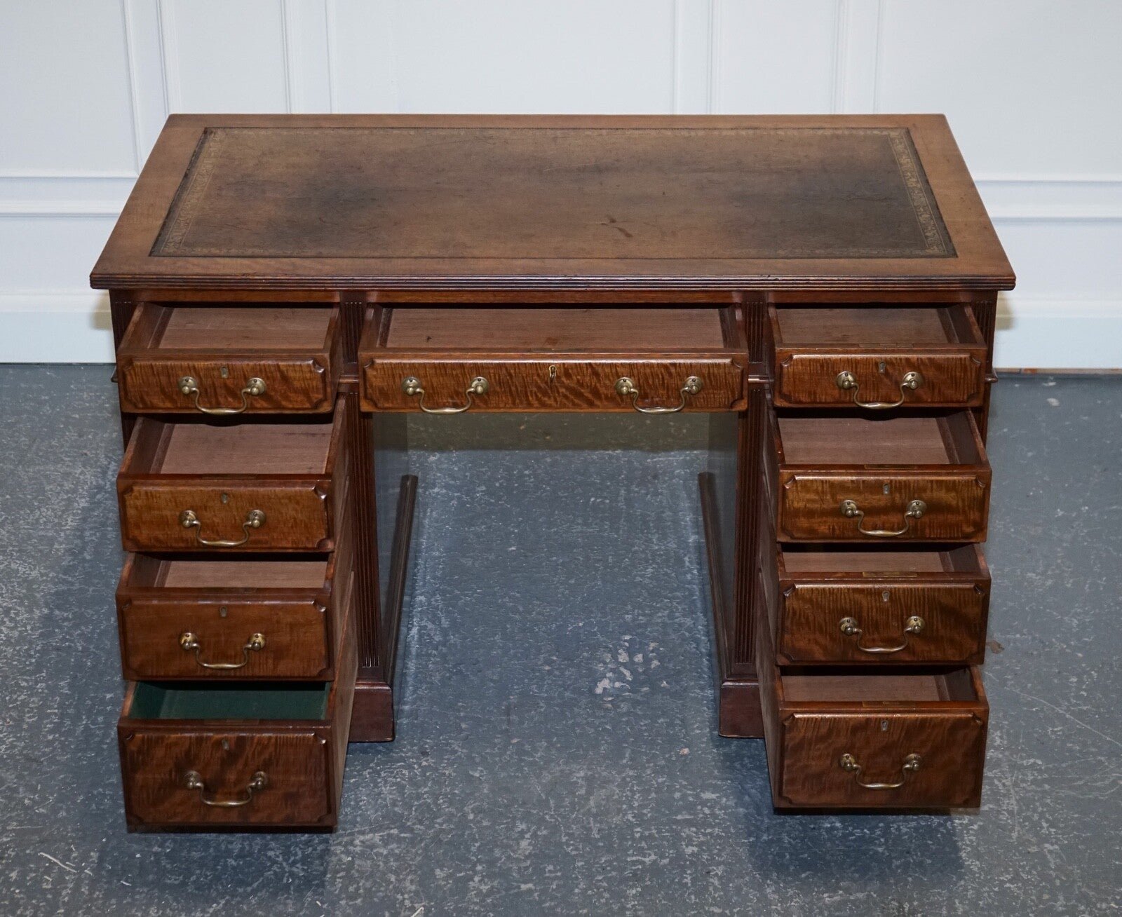 EDWARDIAN MAPLE & CO PEDESTAL WRITING DESK DISTRESSED BROWN EMBOSSED LEATHER