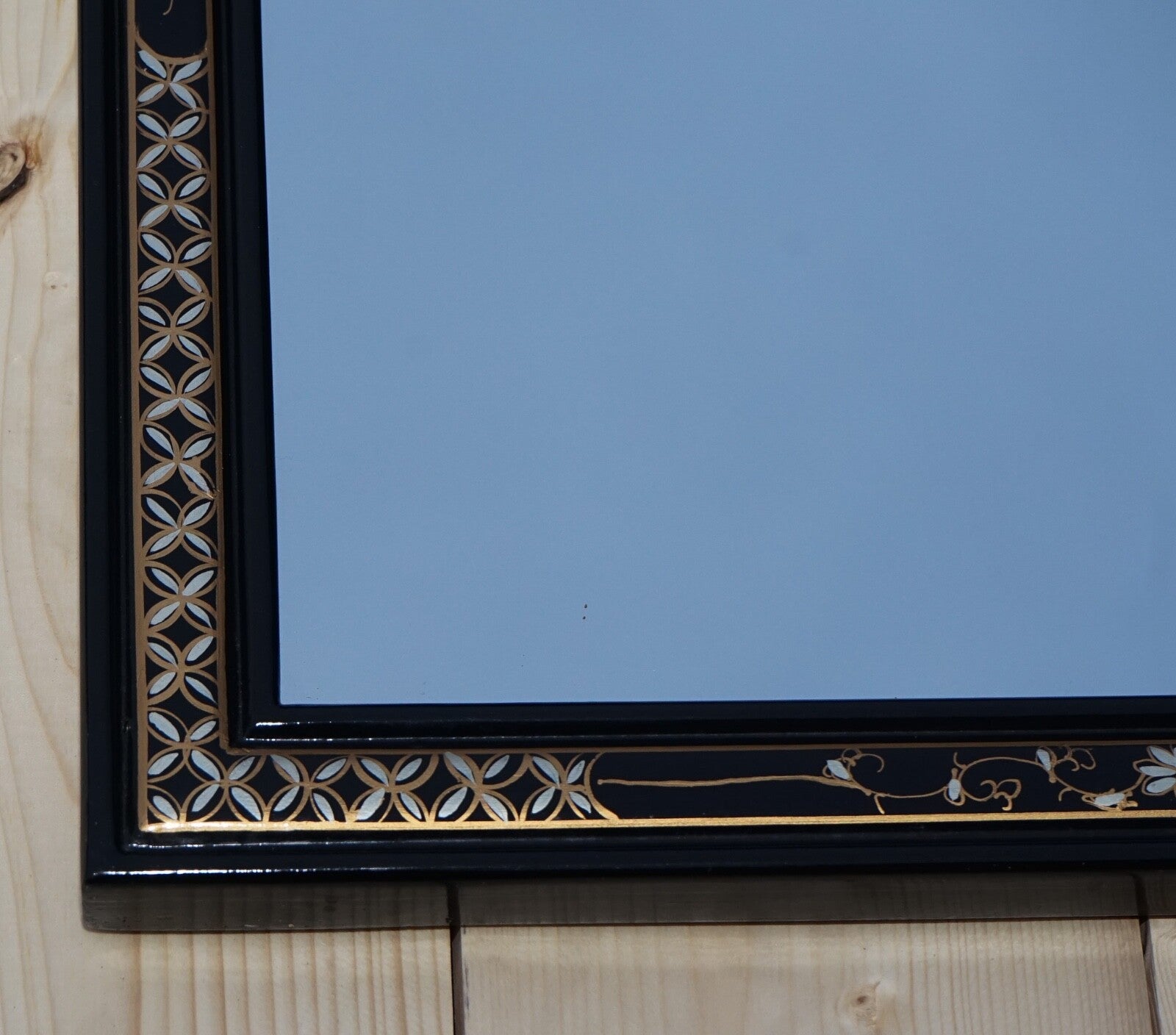 VINTAGE CHINESE ORIENTAL CHINOISERIE ORNATE LACQUERED WALL MIRROR