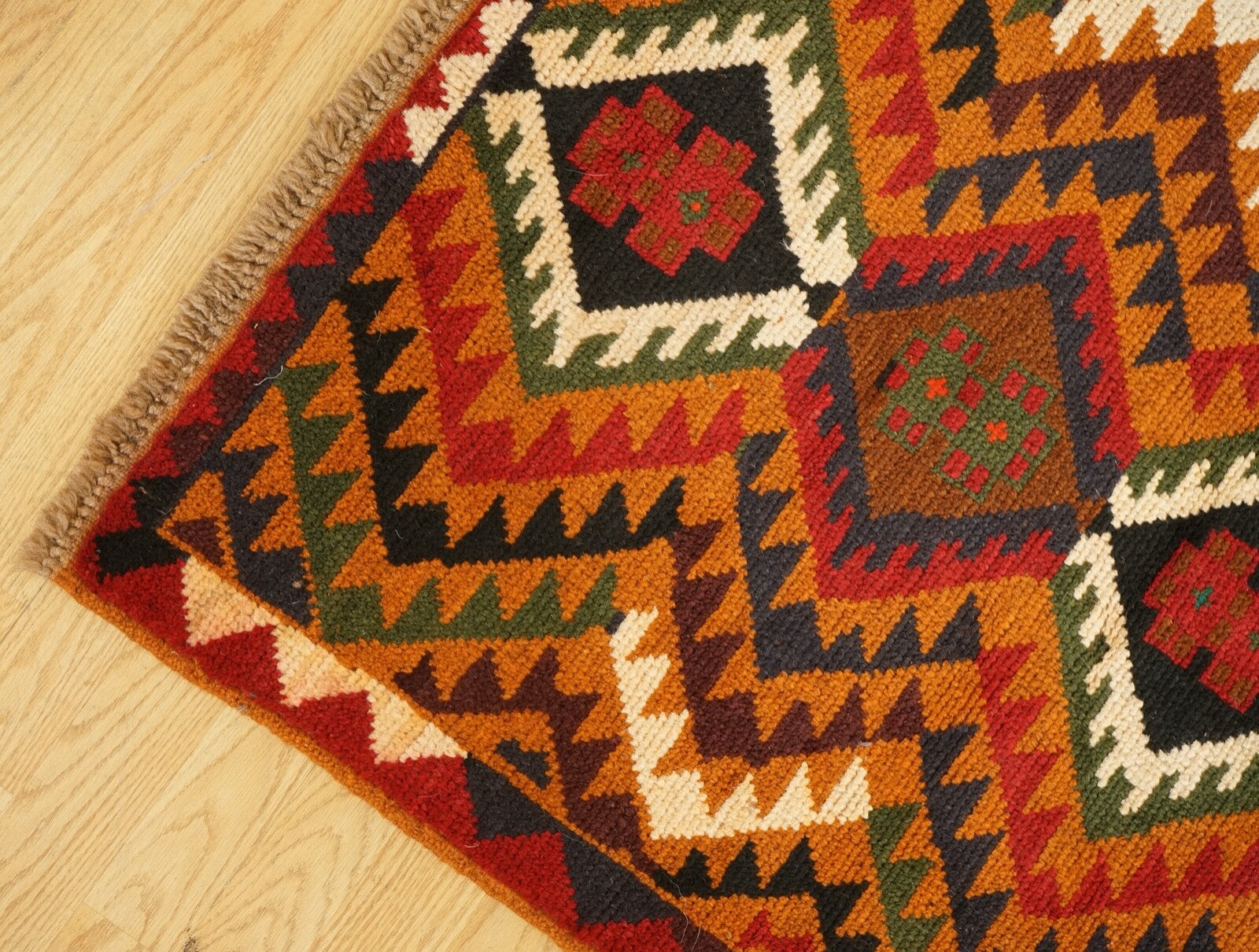 LOVELY VINTAGE GEOMETRIC KILIM AZTEC RUG