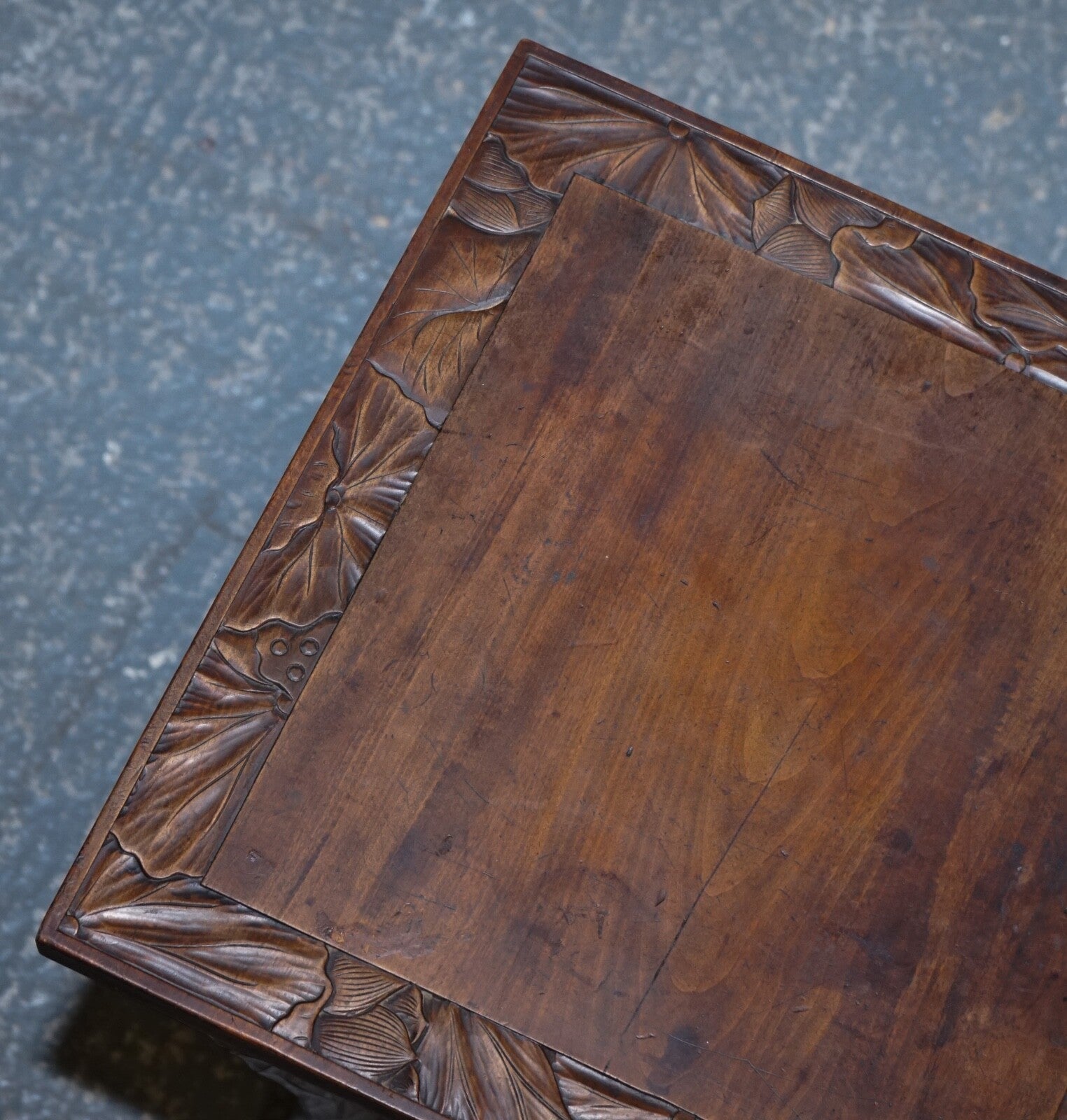 LIBERTY'S LONDON 1950's HAND CARVED OCCASIONAL SIDE END LAMP WINE TABLE
