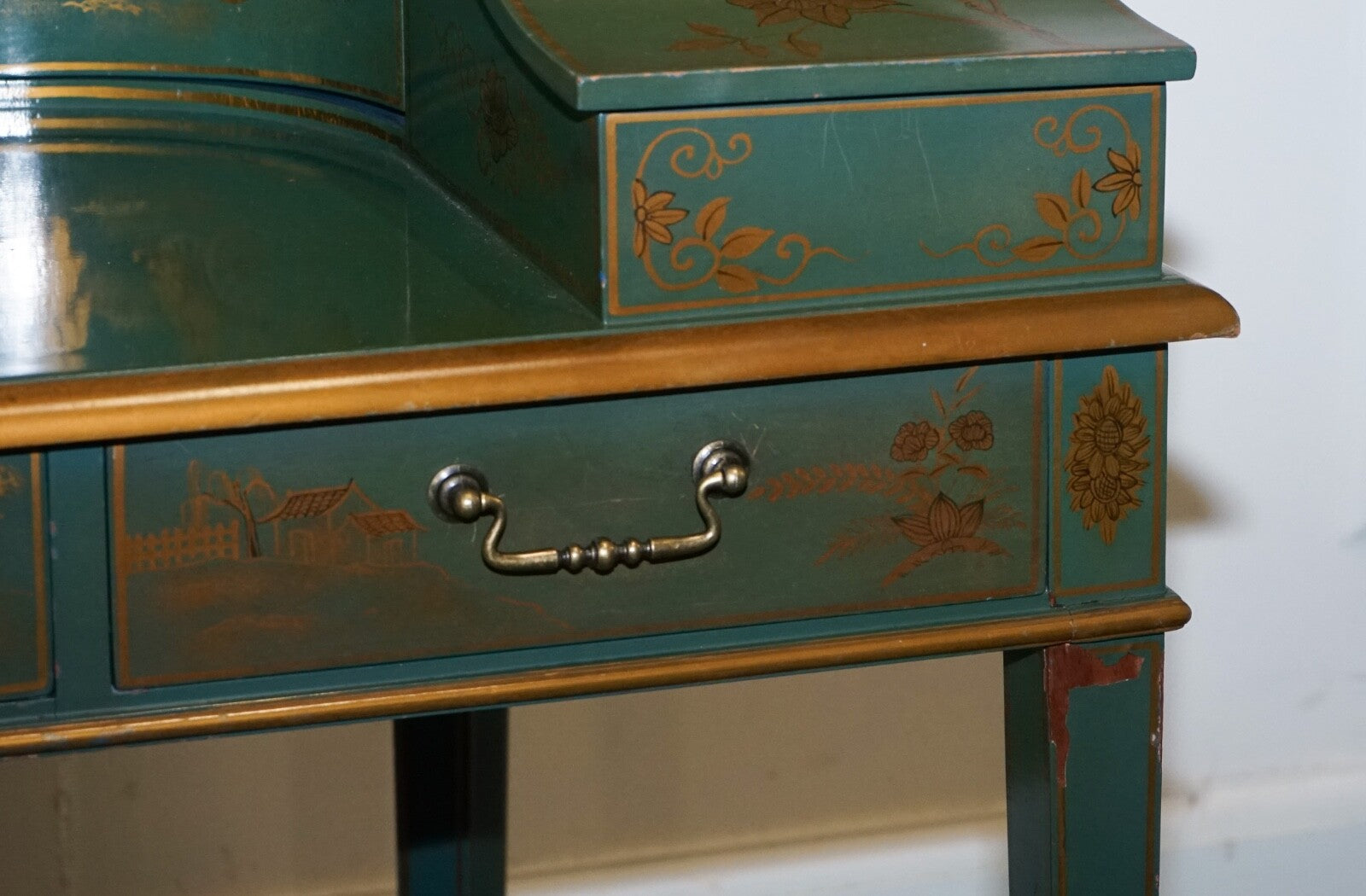 ORIENTAL CHINOISERIE GREEN & GOLD CARLTON DESK WITH MATCHING ARMCHAIR