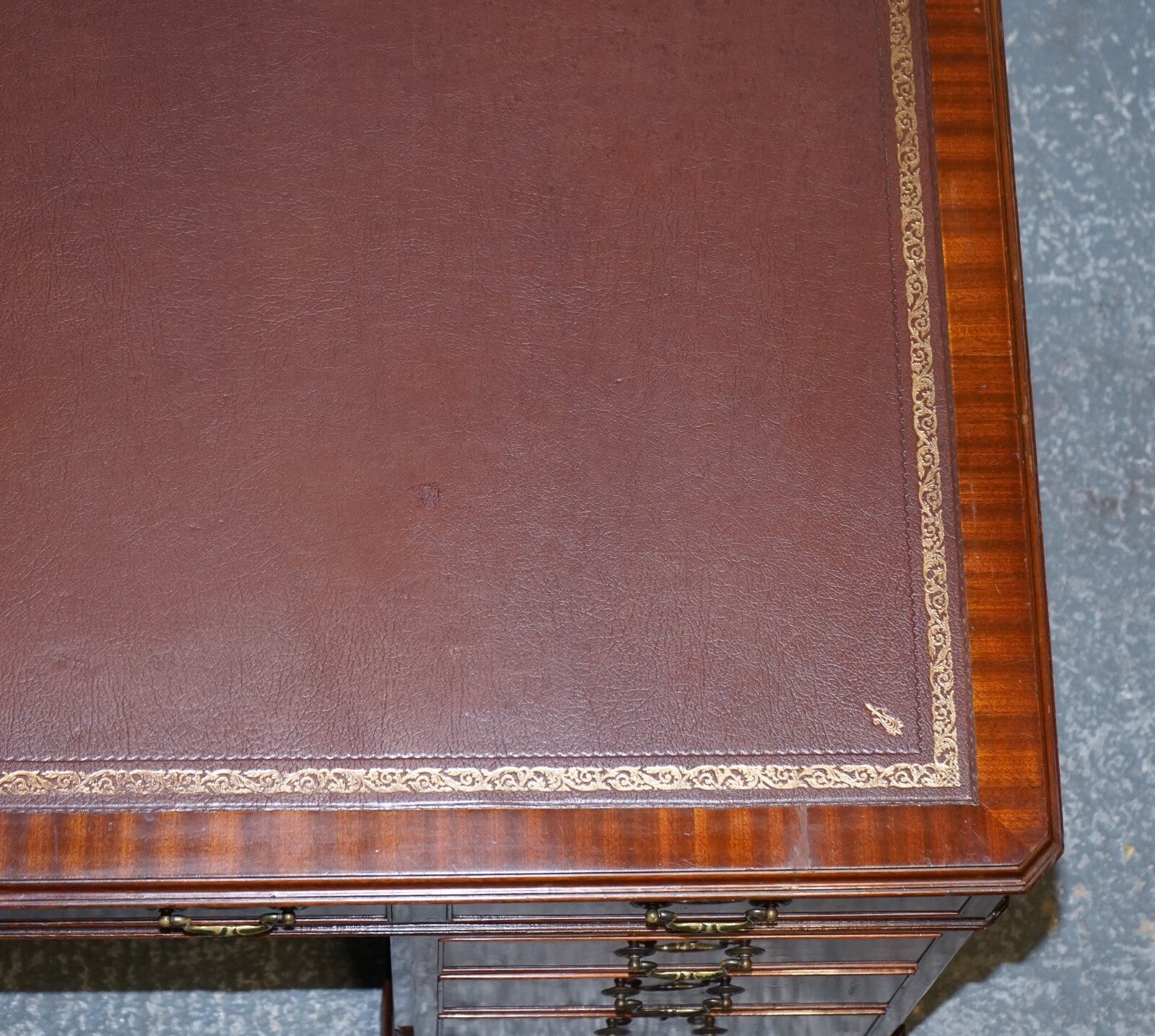 RARE GLOBE WERNICKE BURGUNDY EMBOSSED LEATHER TOP TWIN PEDESTAL DESK