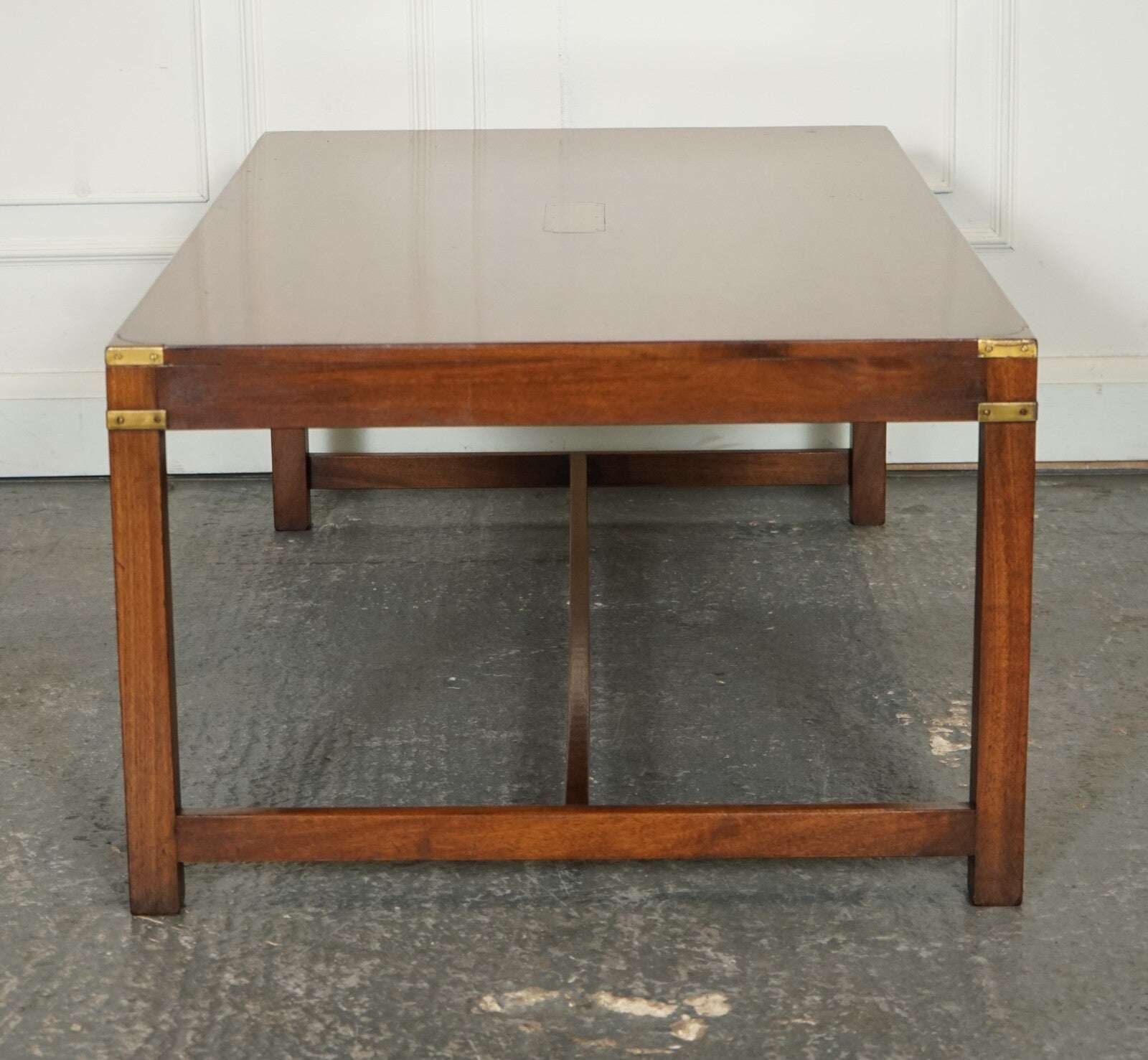 STUNNING LARGE VINTAGE HARRODS LONDON KENNEDY MILITARY CAMPAIGN COFFEE TABLE