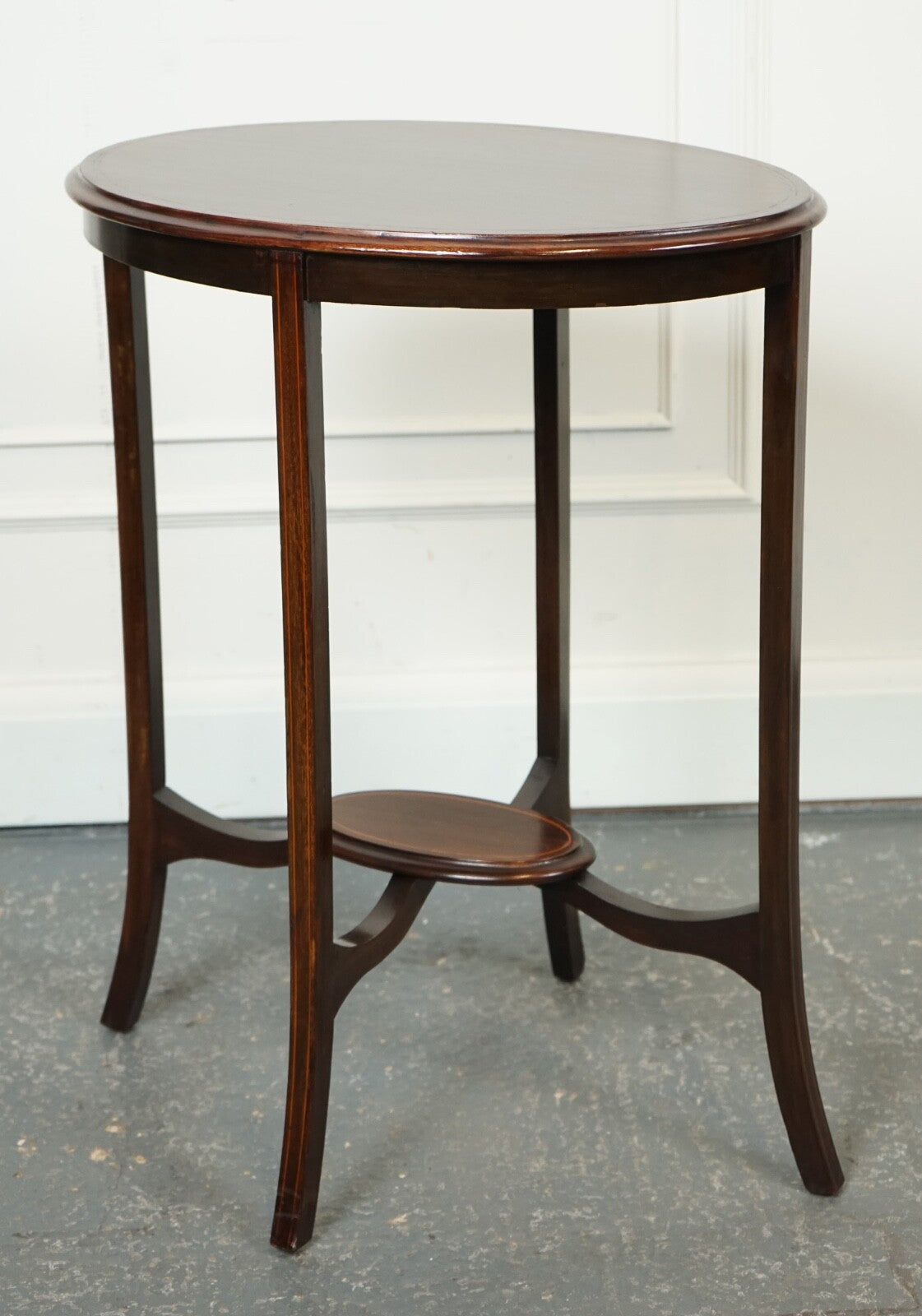 LOVELY ANTIQUE OVAL HARDWOOD SIDE PLANT TABLE J1
