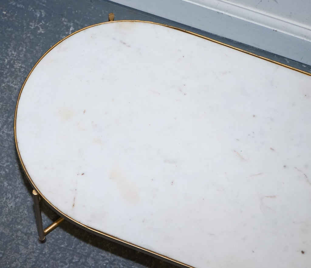 CONTEMPORARY ITALIAN TWO TONE MARBLE & LIMESTONE COFFEE TABLE ON METAL GOLD LEGS