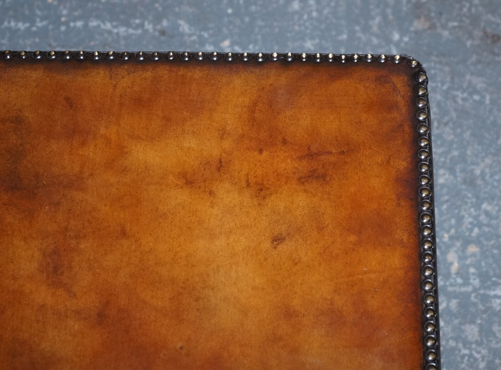 LUXURY PAIR OF RESTORED HAND DYED LEATHER MILITARY CAMPAIGN BEDSIDE NIGHTSTANDS