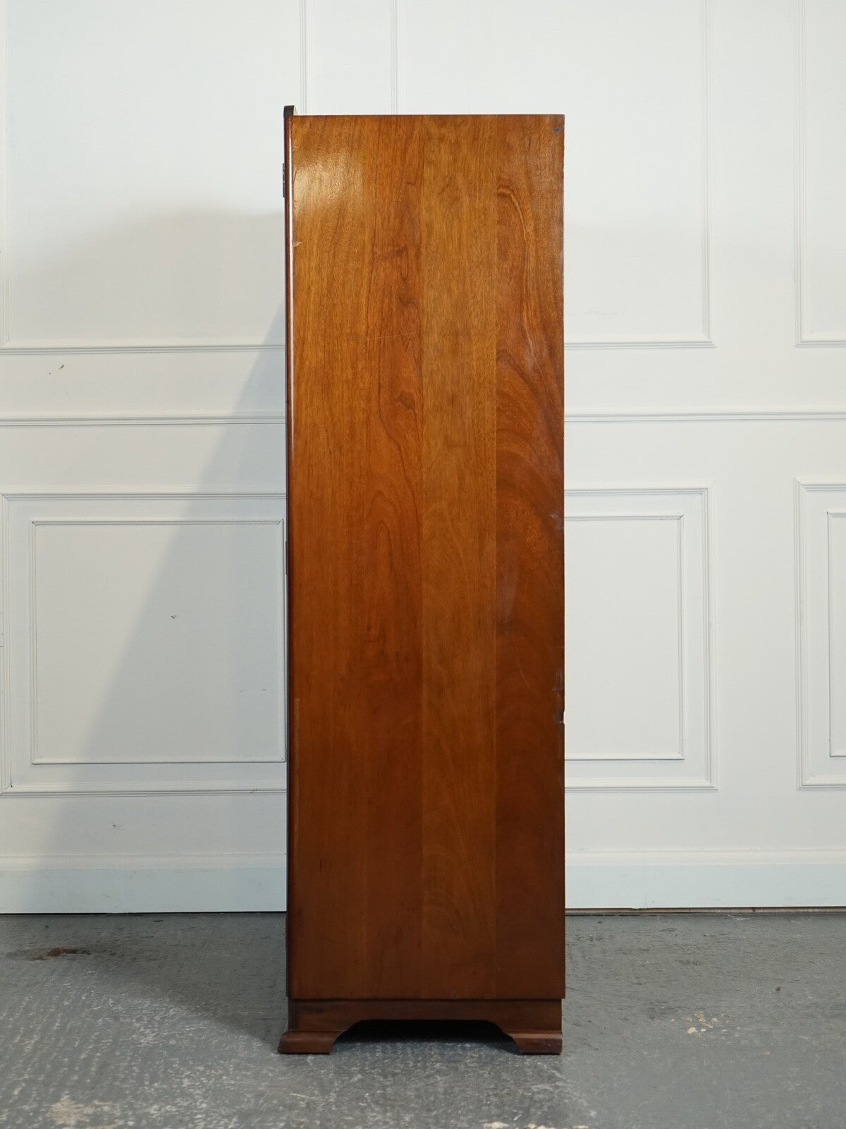 LOVELY VINTAGE ART DECO MAHOGANY WARDROBE J1