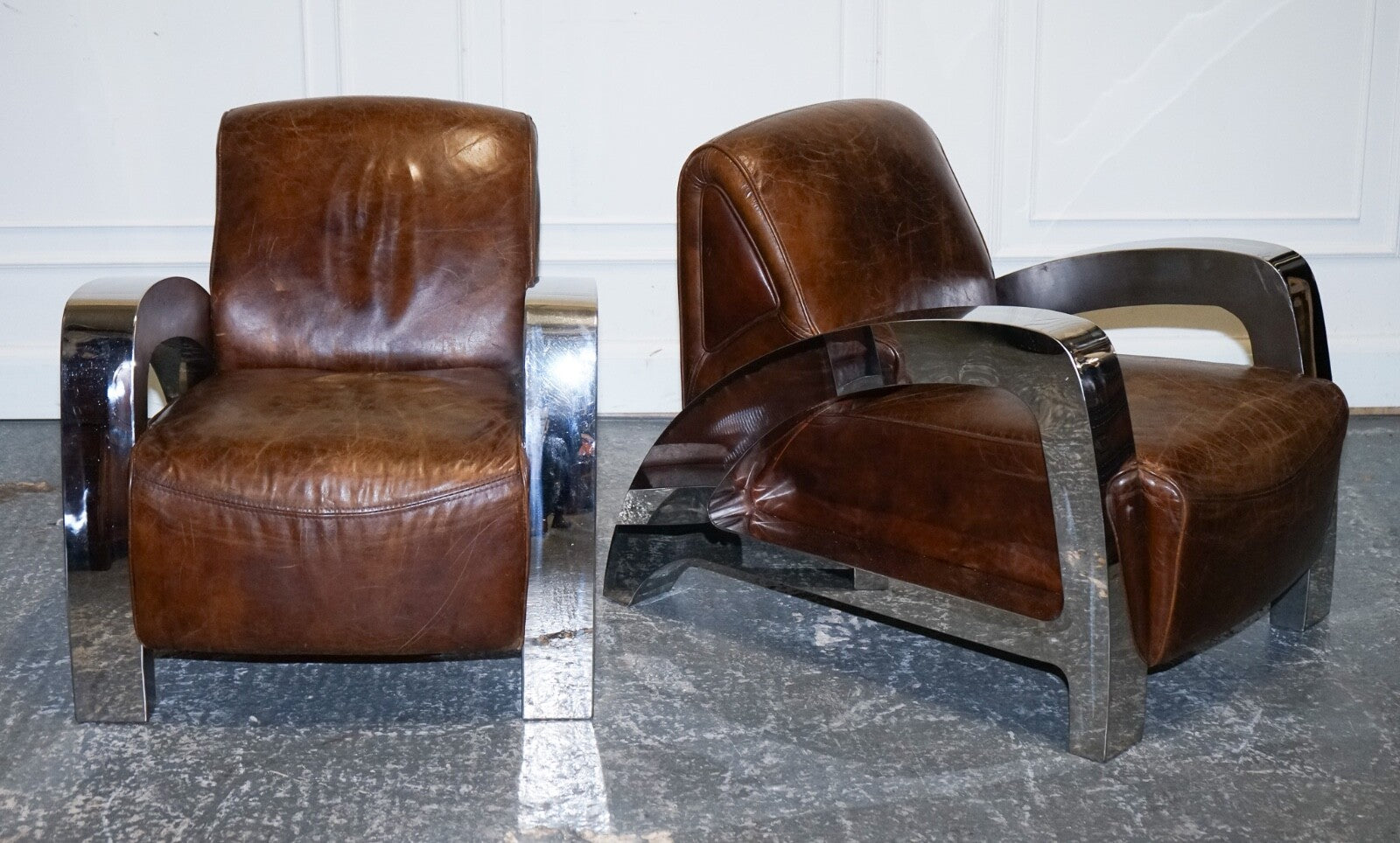 STUNNING PAIR OF FRENCH ART DECO CHROME AVIATOR HERITAGE BROWN LEATHER ARMCHAIRS