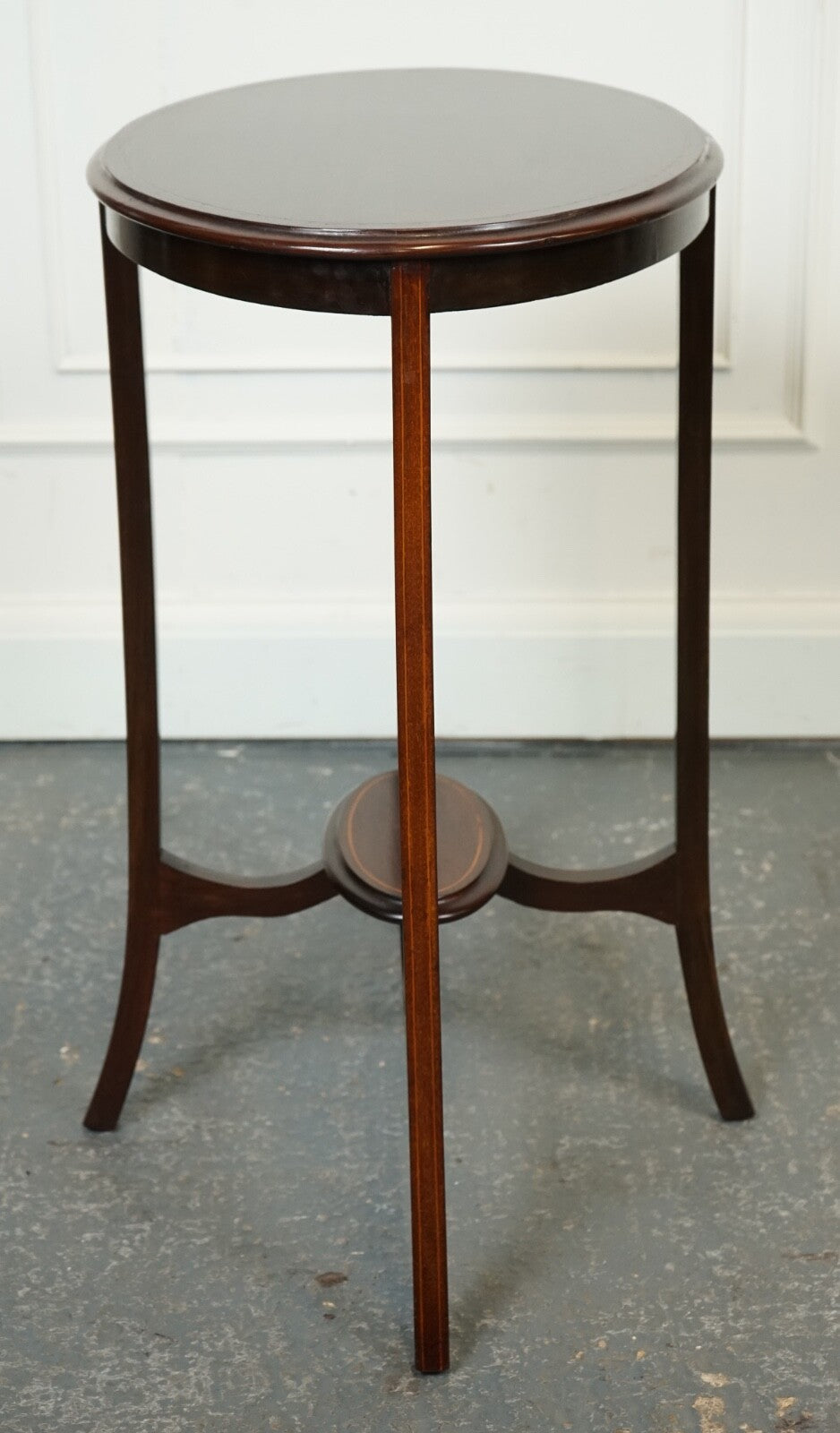 LOVELY ANTIQUE OVAL HARDWOOD SIDE PLANT TABLE J1