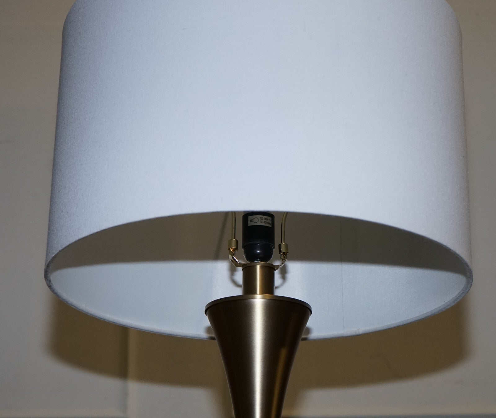BEAUTIFUL GOLD FLOOR LAMP WITH WHITE SHADE