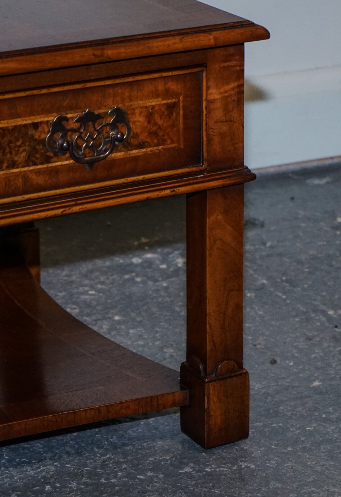 VINTAGE BRIGHTS OF NETTLEBED BURR WALNUT COFFEE TABLE WITH TWO DEEP DRAWERS