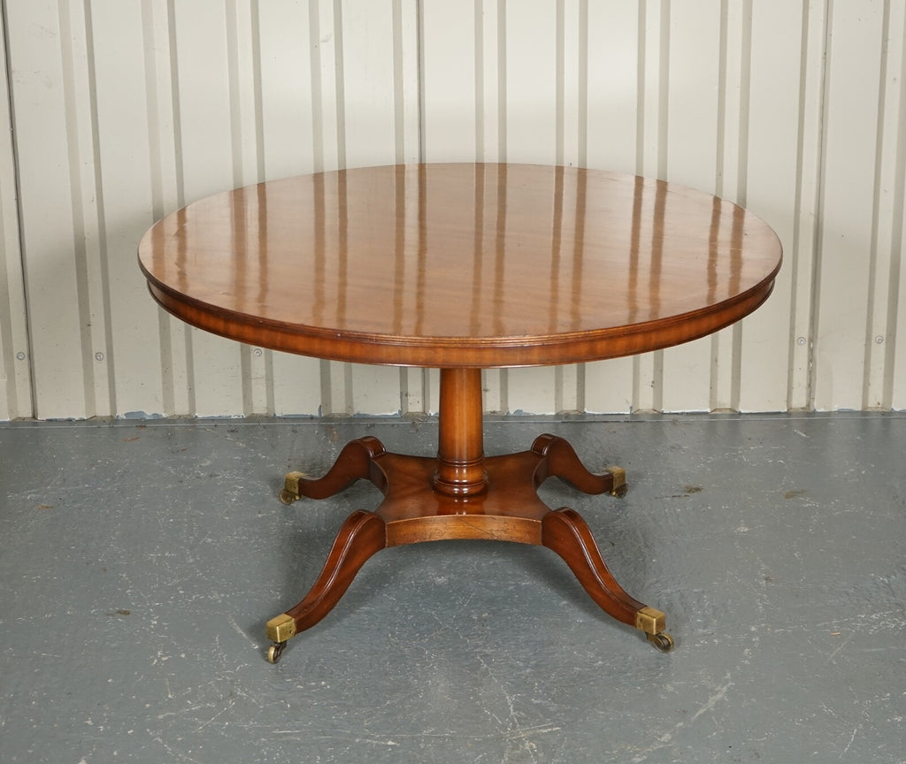VERY STUNNING CIRCULAR BURR WALNUT DINING TABLE MADE BY BERESFORD & HICKS LONDON