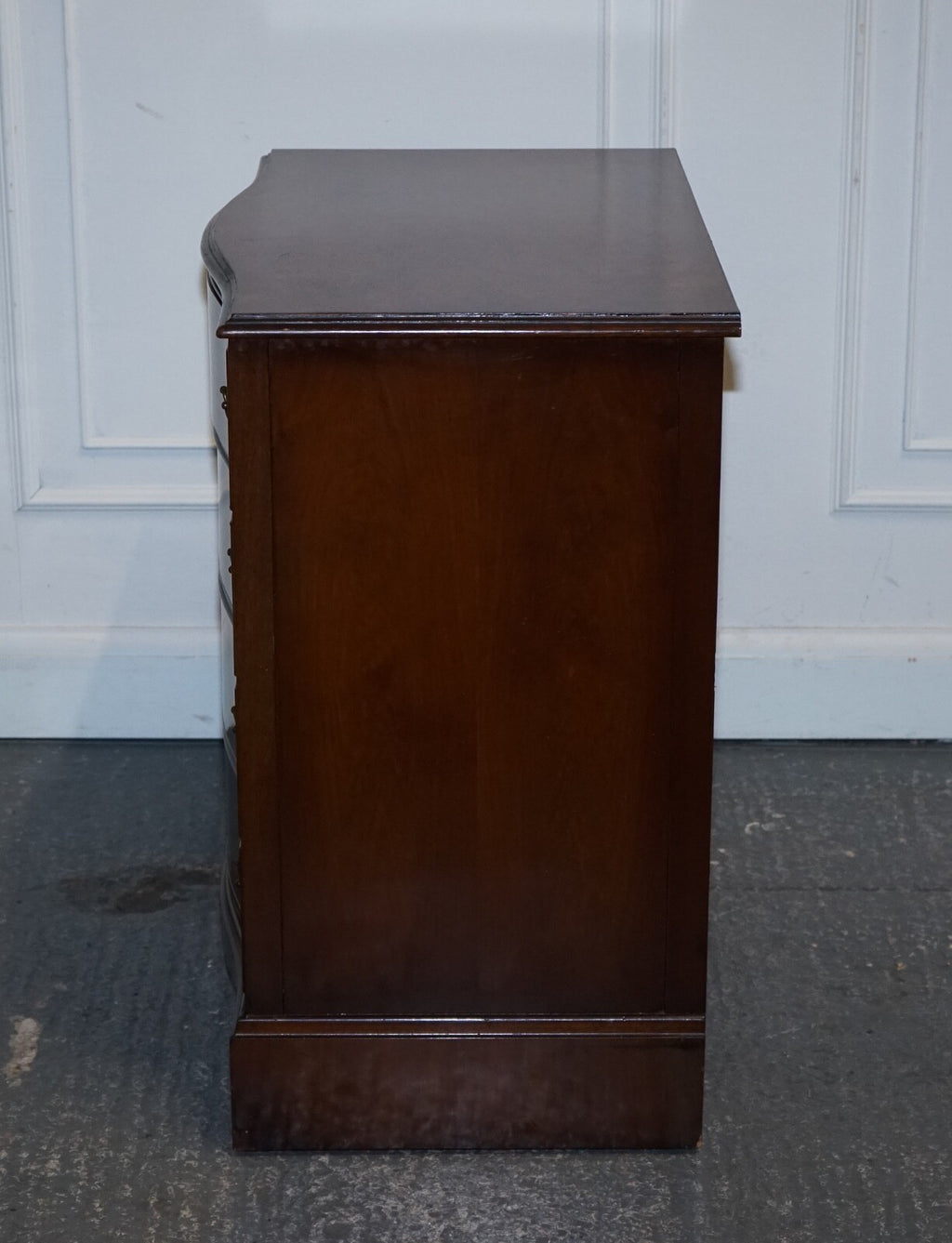 LATE 20TH CENTURY BURR WALNUT CHEST OF DRAWERS WITH BRASS HANDLES