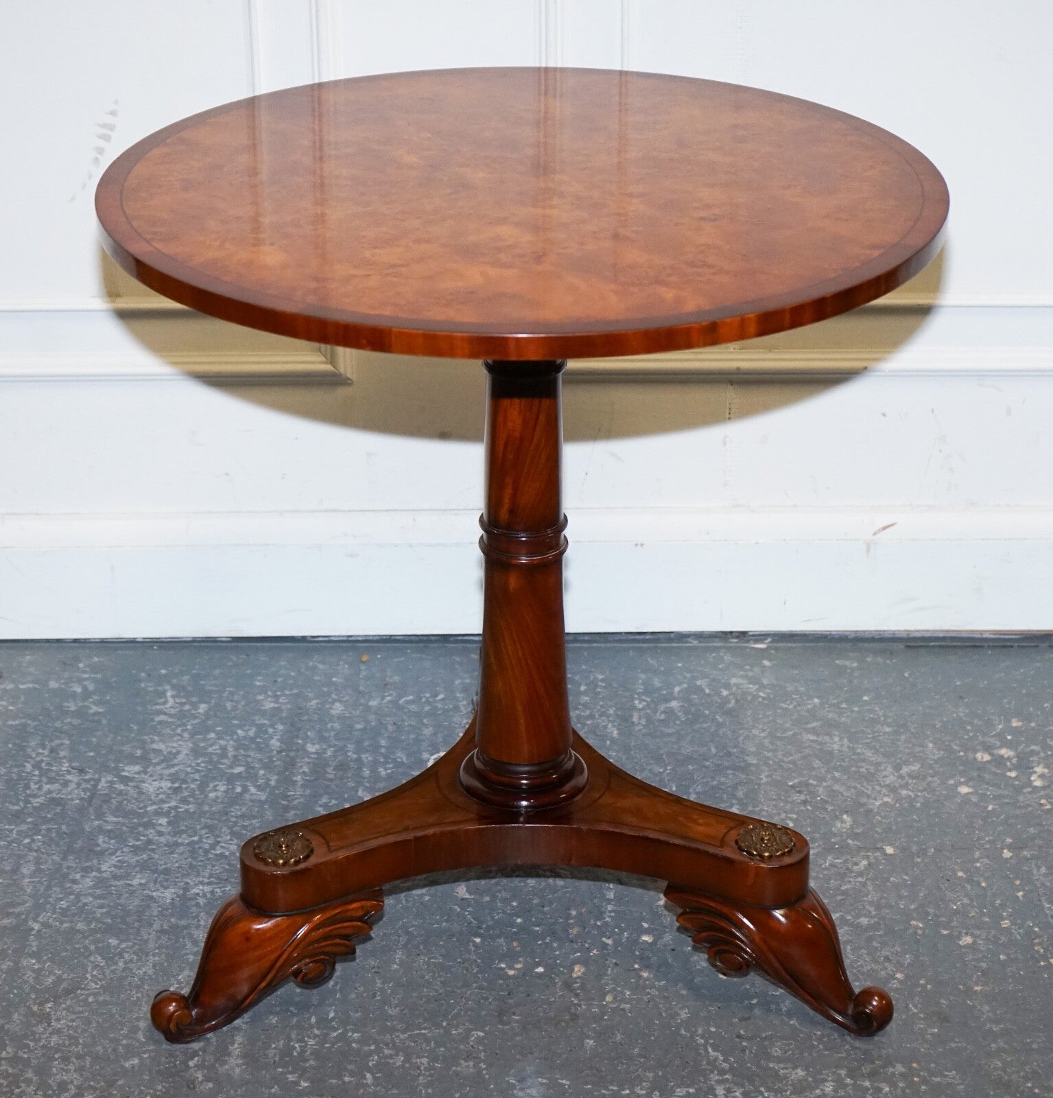 STUNNING FULLY RESTORED FRENCH EMPIRE STYLE BURR WALNUT SIDE WINE LAMP END TABLE