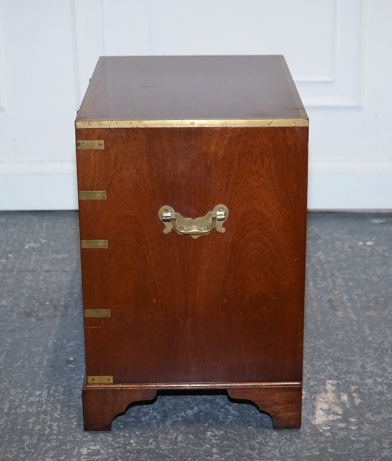 MILITARY CAMPAIGN SMALL CHEST OF DRAWERS SIDE TABLE WITH LEATHER SLIDE OUT TRAY