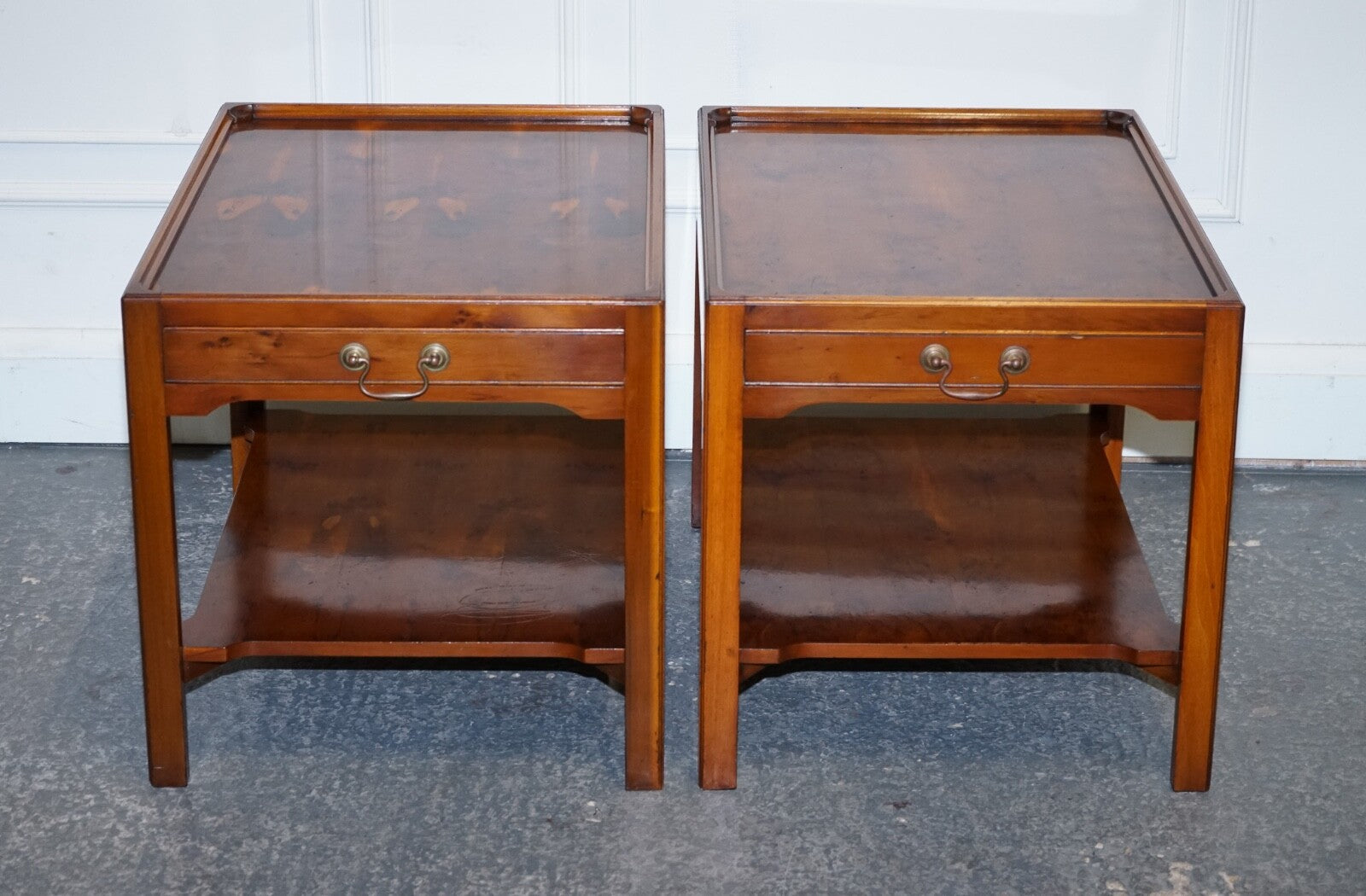 VINTAGE PAIR OF BEVAN FUNNELL YEW WOOD TWO TIERED SIDE LAMP SIDE TABLES