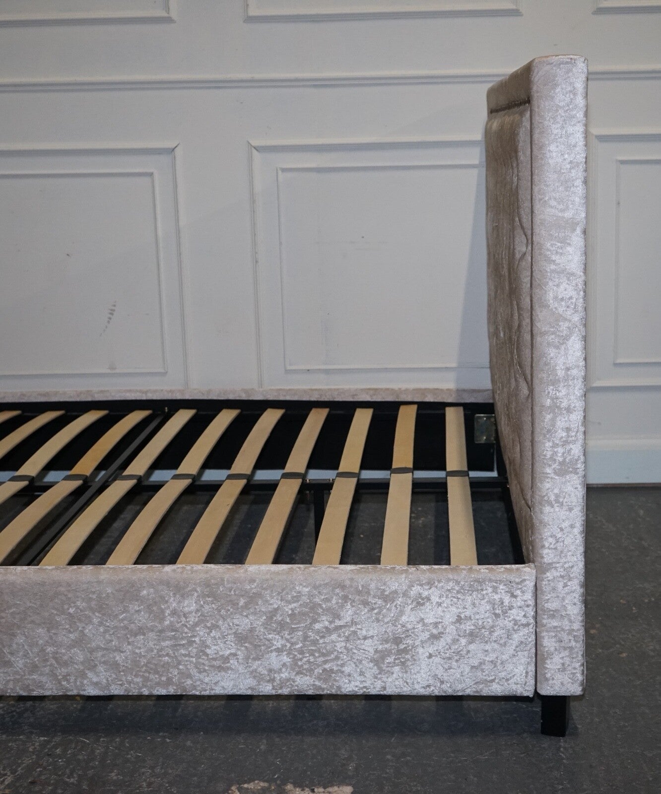 BEAUTIFUL BABY PINK VELVET DOUBLE BED FRAME