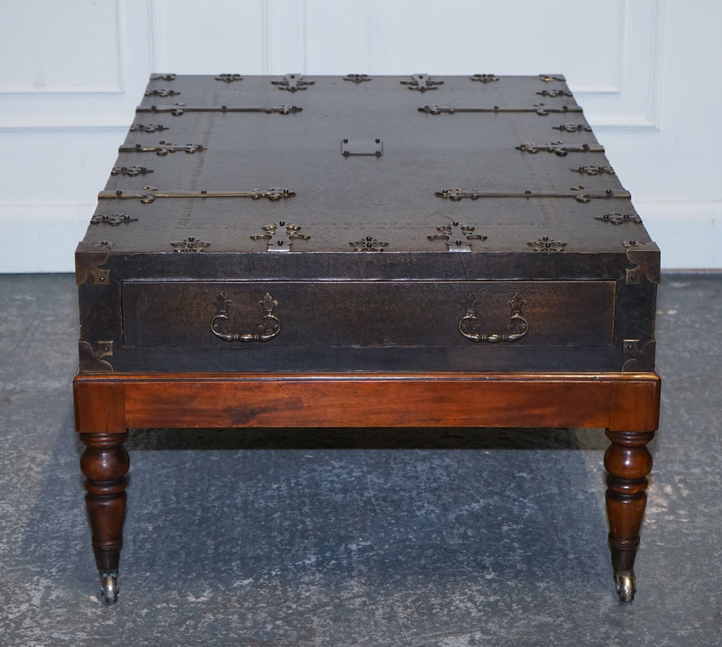 THEODORE ALEXANDER EXQUISITE LARGE COFFEE TABLE DRAWERS ON BOTH SIDES