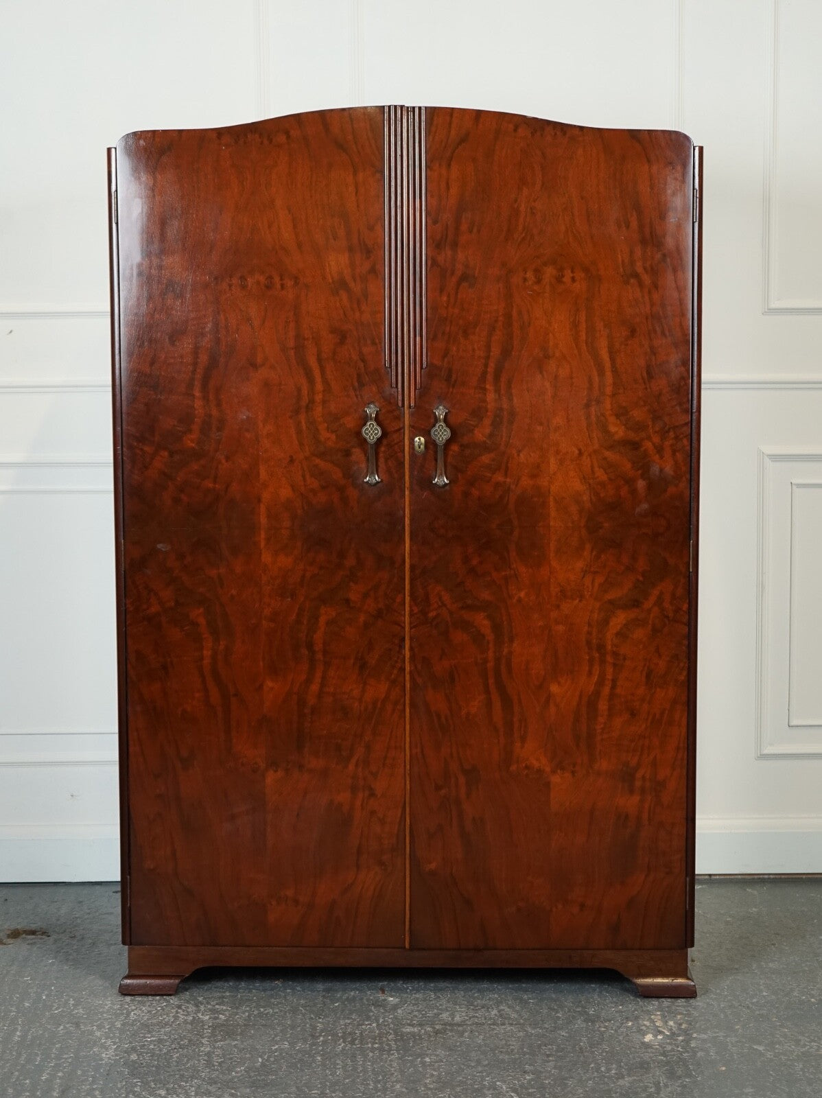LOVELY VINTAGE ART DECO MAHOGANY WARDROBE J1