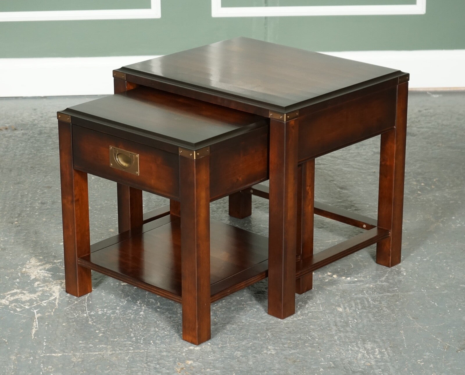 VINTAGE MAHOGANY & BRASS MILITARY CAMPAIGN NEST OF TABLES WITH DRAWER