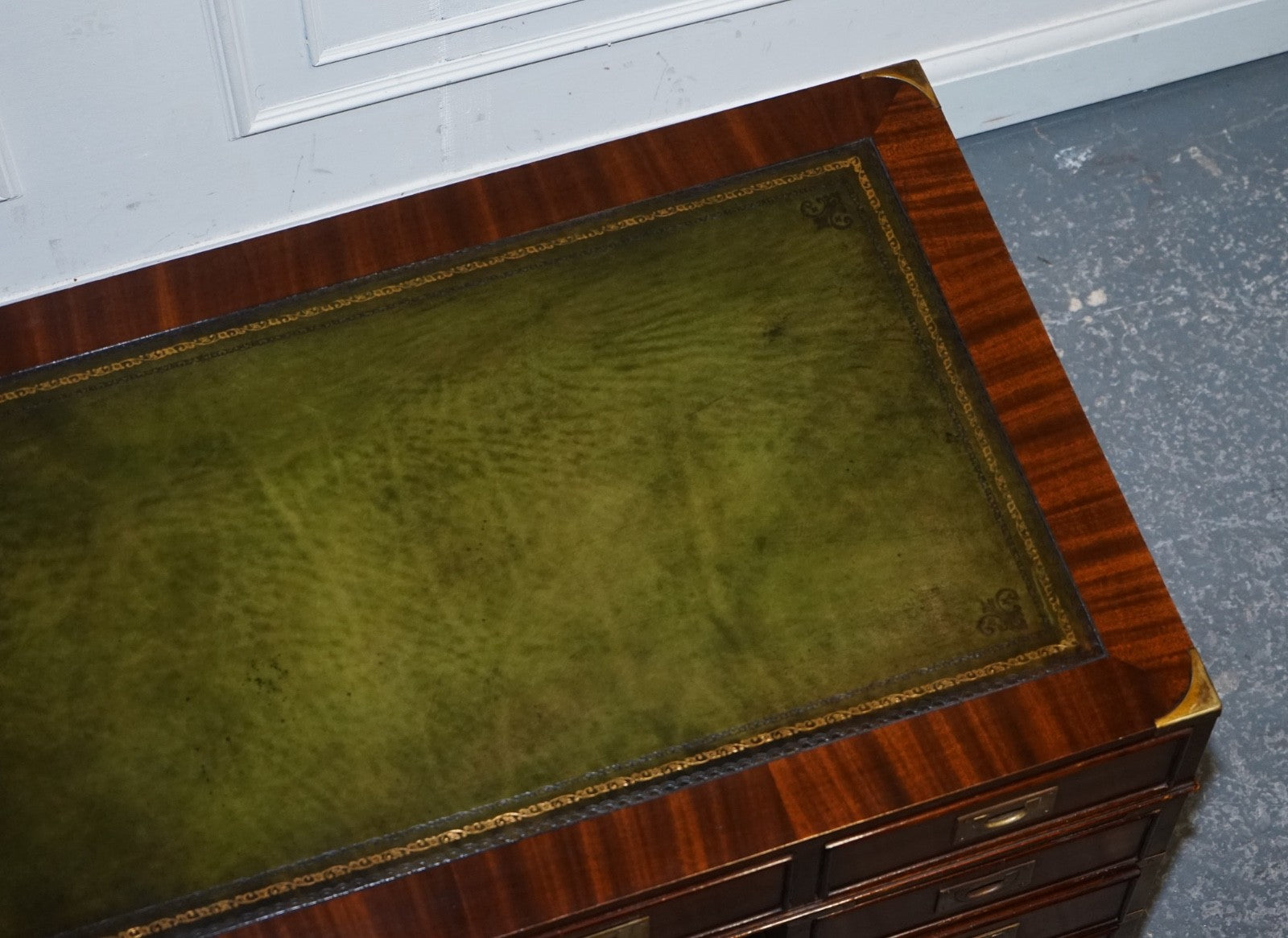 FINE RESTORED MILITARY CAMPAIGN TWIN PEDESTAL DESK WITH GREEN LEATHER TOP
