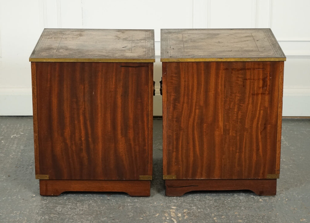 VINTAGE PAIR OF MILITARY CAMPAIGN BEDSIDE TABLES NIGHTSTANDS BROWN LEATHER TOPJ1