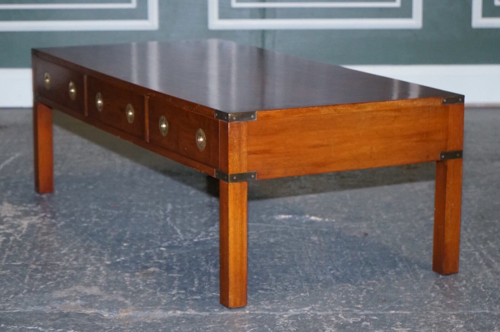 RESTORED BURR YEW & ELM BRASS MILITARY CAMPAIGN 3 DRAWER COFFEE TABLE
