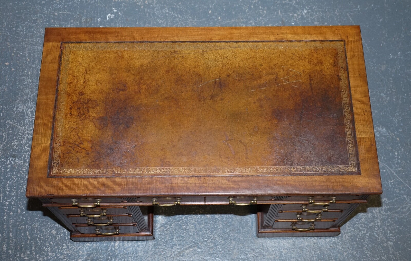 EDWARDIAN MAPLE & CO PEDESTAL WRITING DESK DISTRESSED BROWN EMBOSSED LEATHER