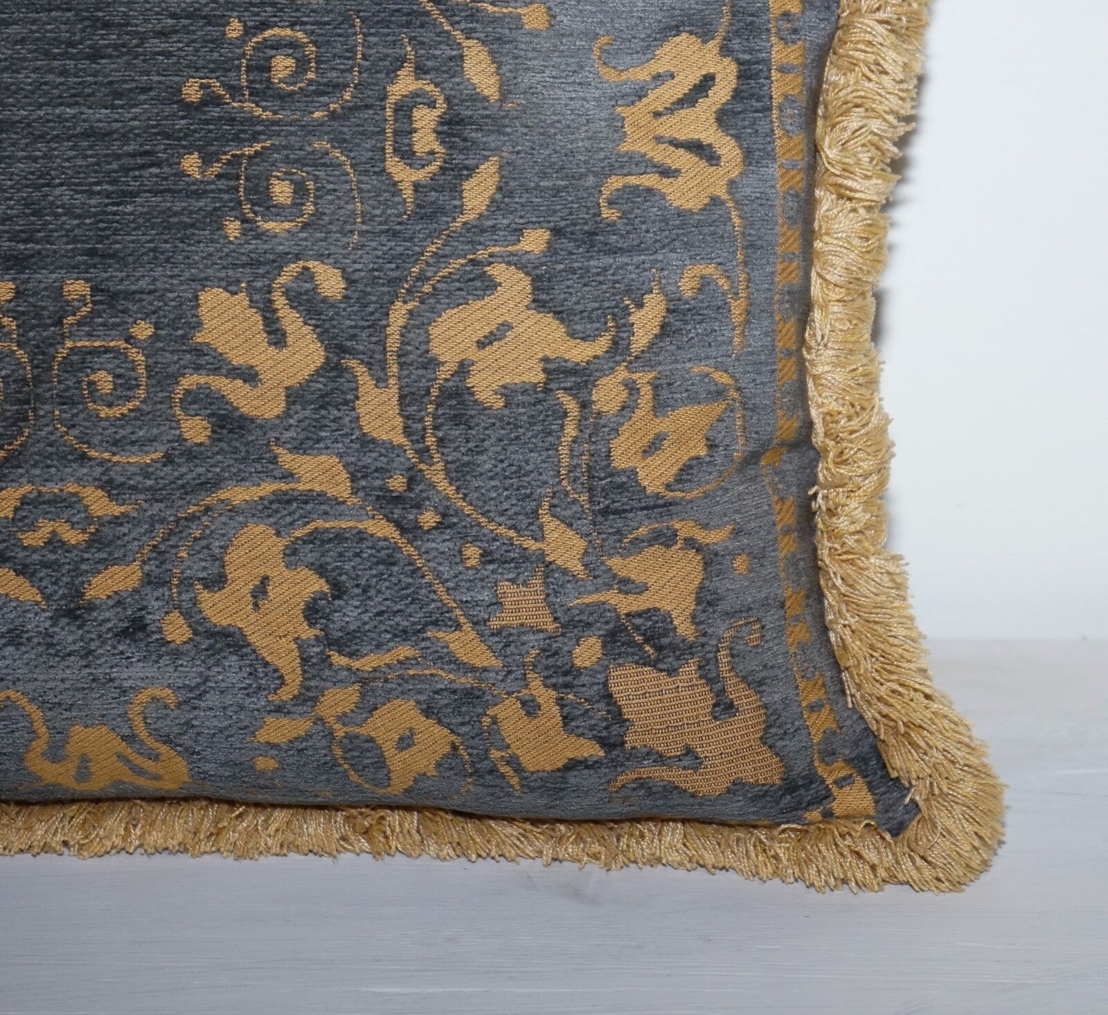 SET OF 4 VINTAGE JONELLE SCATTER CUSHIONS DUCK FEATHER FILLED VERY DECORATIVE