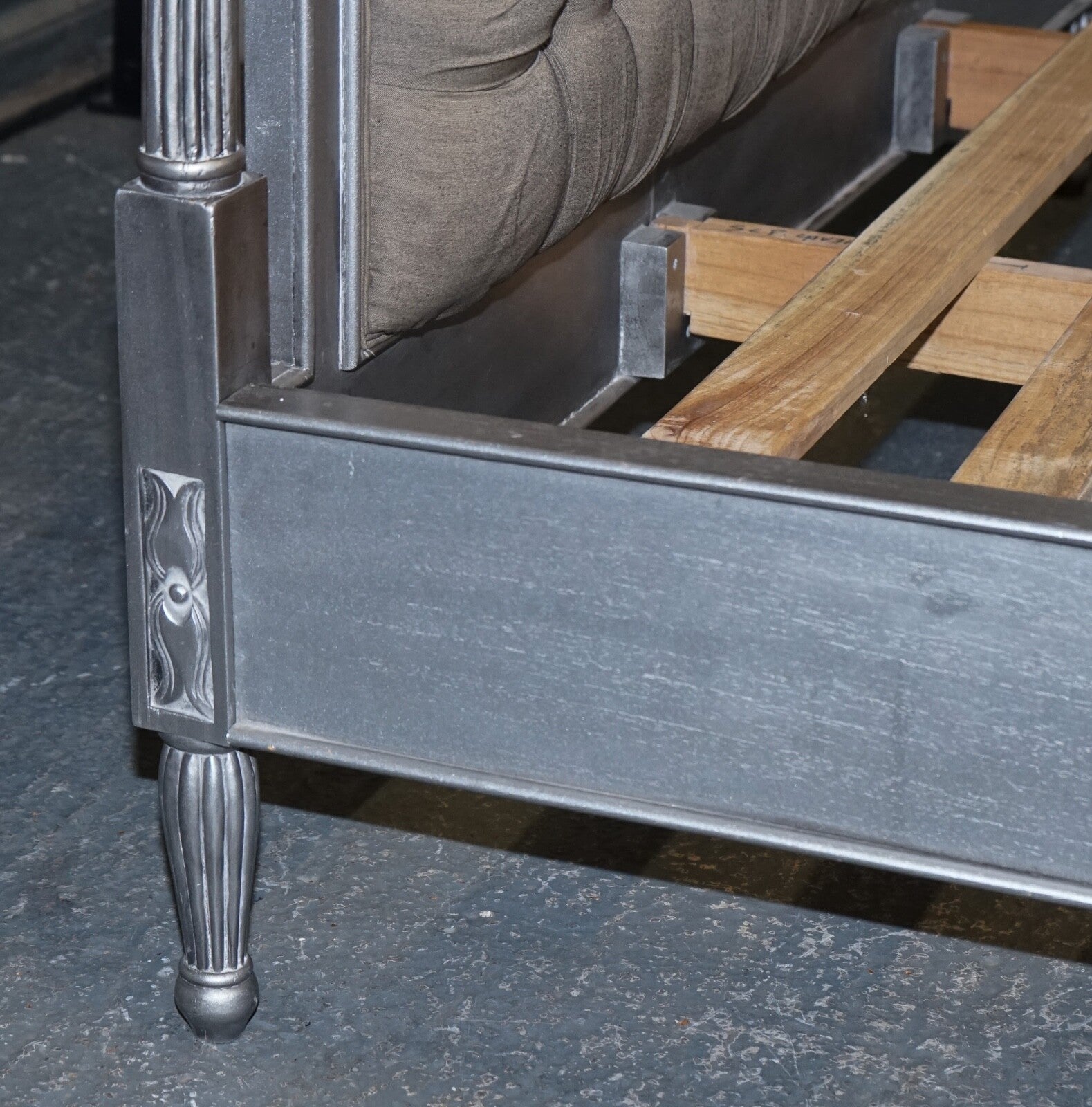 BEAUTIFUL FRENCH SILVER FRAME BUTTON BACKED KING SIZE WOODEN BED FRAME