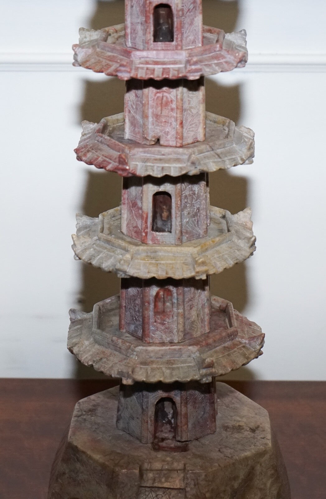 ANTIQUE 19TH CENTURY ORIENTAL CARVED SOAPSTONE PAGODA VERY DECORATIVE