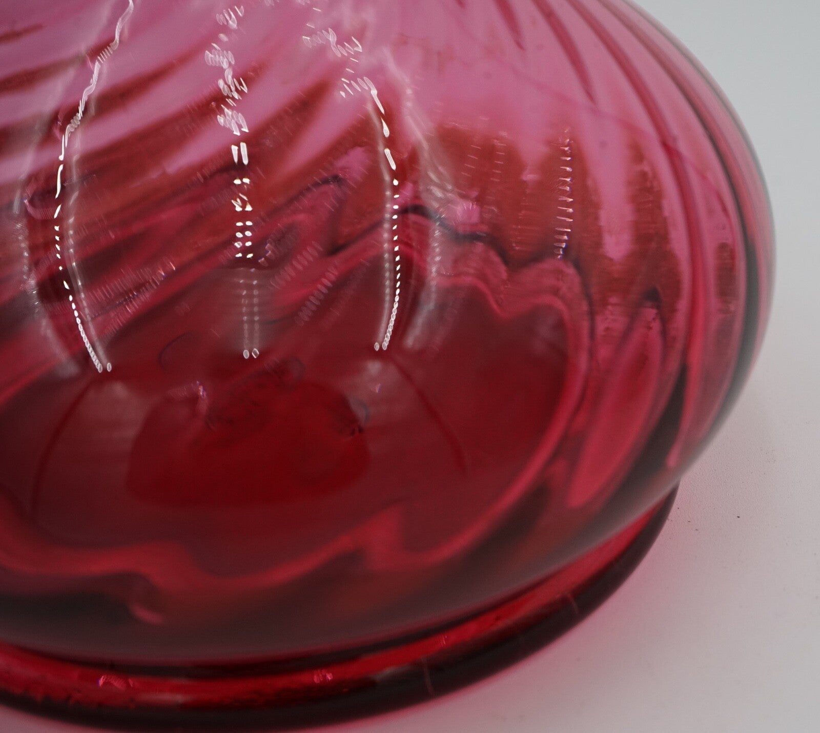 SILVER COLLARED HAND BLOWN CRANBERRY CRYSTAL DECANTER HARDWICKE COLLECTION