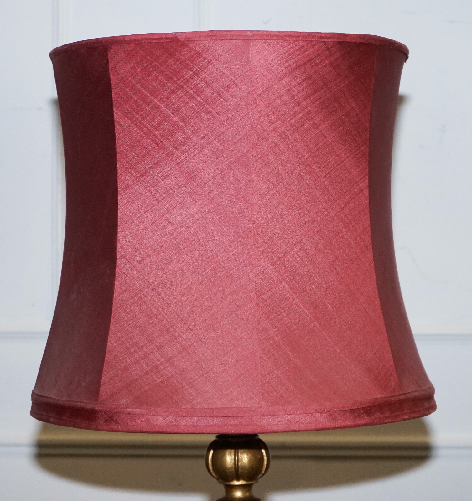 CIRCA 1940 ITALIAN RED FABRIC AND GILT FLOOR STANDING LAMP WITH ORIGINAL SHADE