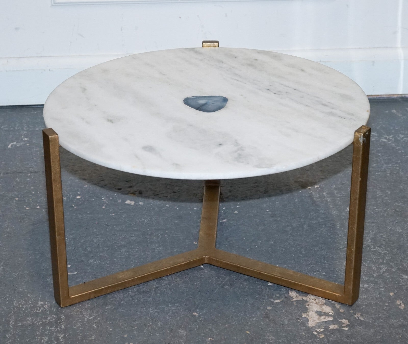 STUNNING EX SHOWROOM MARBLE IRON & BLUE AGATE STONE SIDE COFFEE TABLES