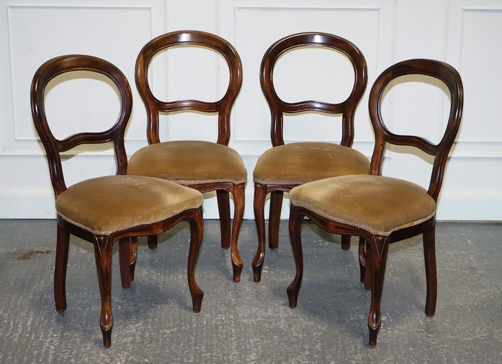 VINTAGE SET OF FOUR WOODEN BALLOON BACK DINING CHAIRS WITH VELVET SEAT