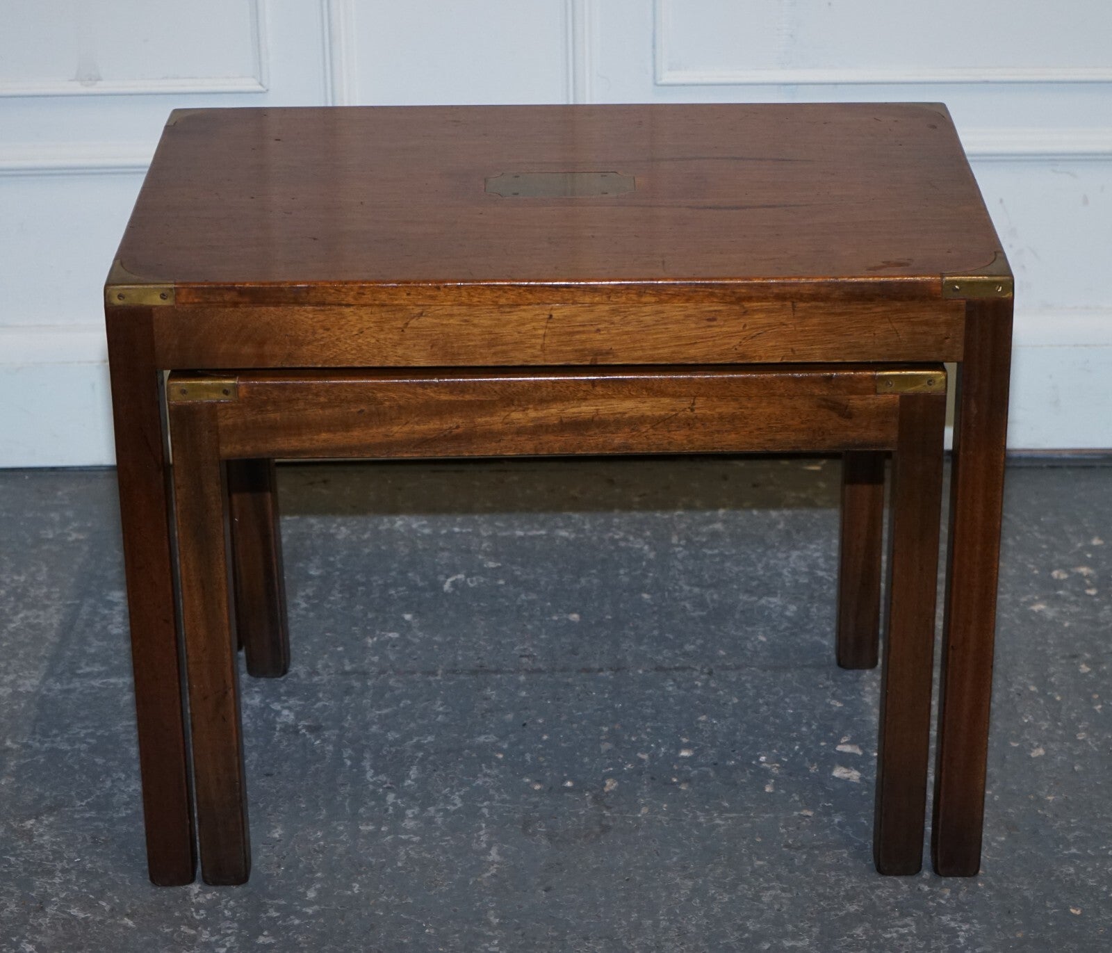 VINTAGE LONDON HARRODS KENNEDY MILITARY CAMPAIGN NEST OF TWO TABLES BRASS DETAIL
