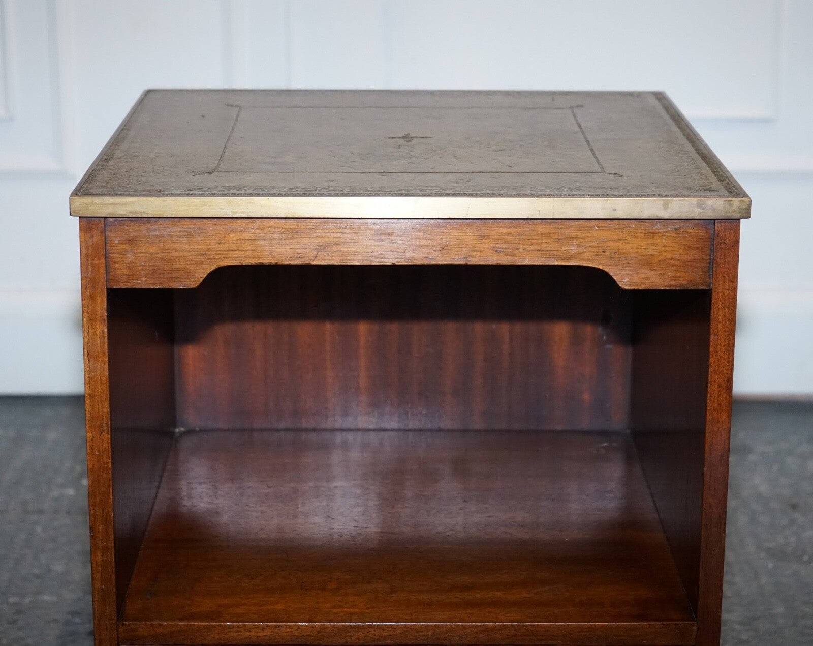 VINTAGE BEVAN FUNELL MILITARY CAMPAIGN BEDSIDE TABLE NIGHTSTAND LEATHER TOP