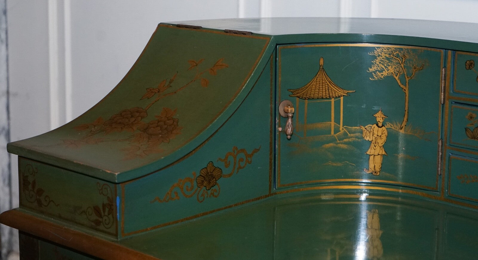 ORIENTAL CHINOISERIE GREEN & GOLD CARLTON DESK WITH MATCHING ARMCHAIR