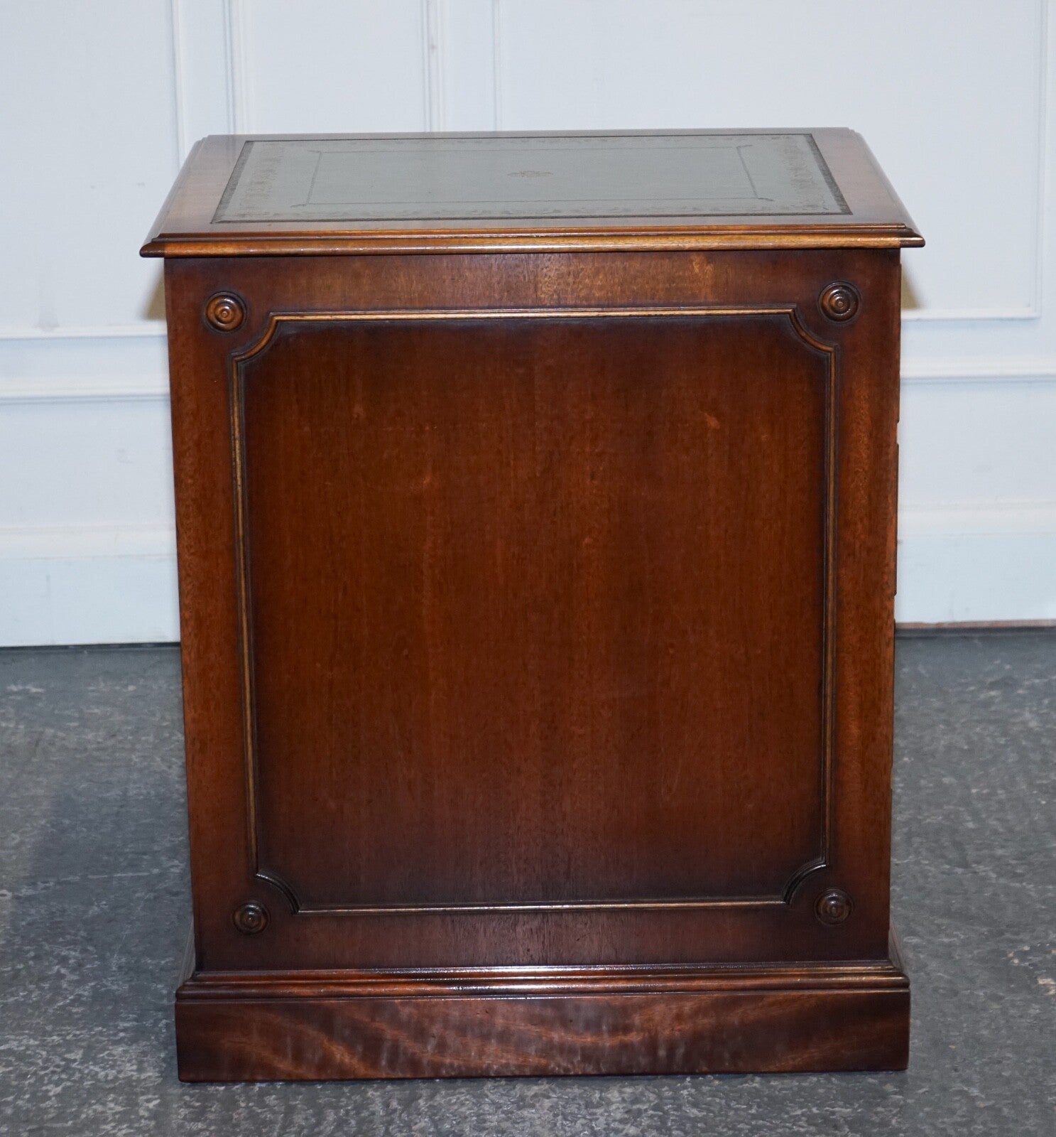 BEVAN FUNNELL FILLING CABINET RARE SAGE BLUE LEATHER VARIOUS SIZE FOLDERS