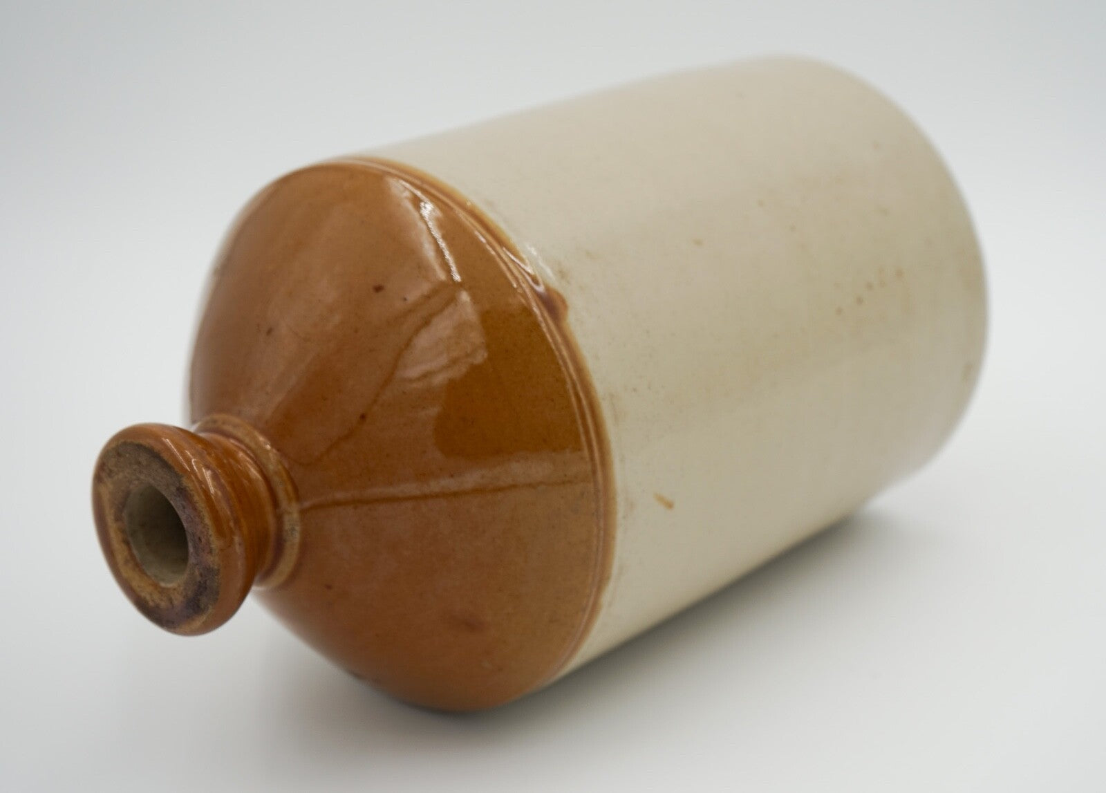 DECORATIVE ENGLISH ANTIQUE STONEWARE JUG FLOWER VASE
