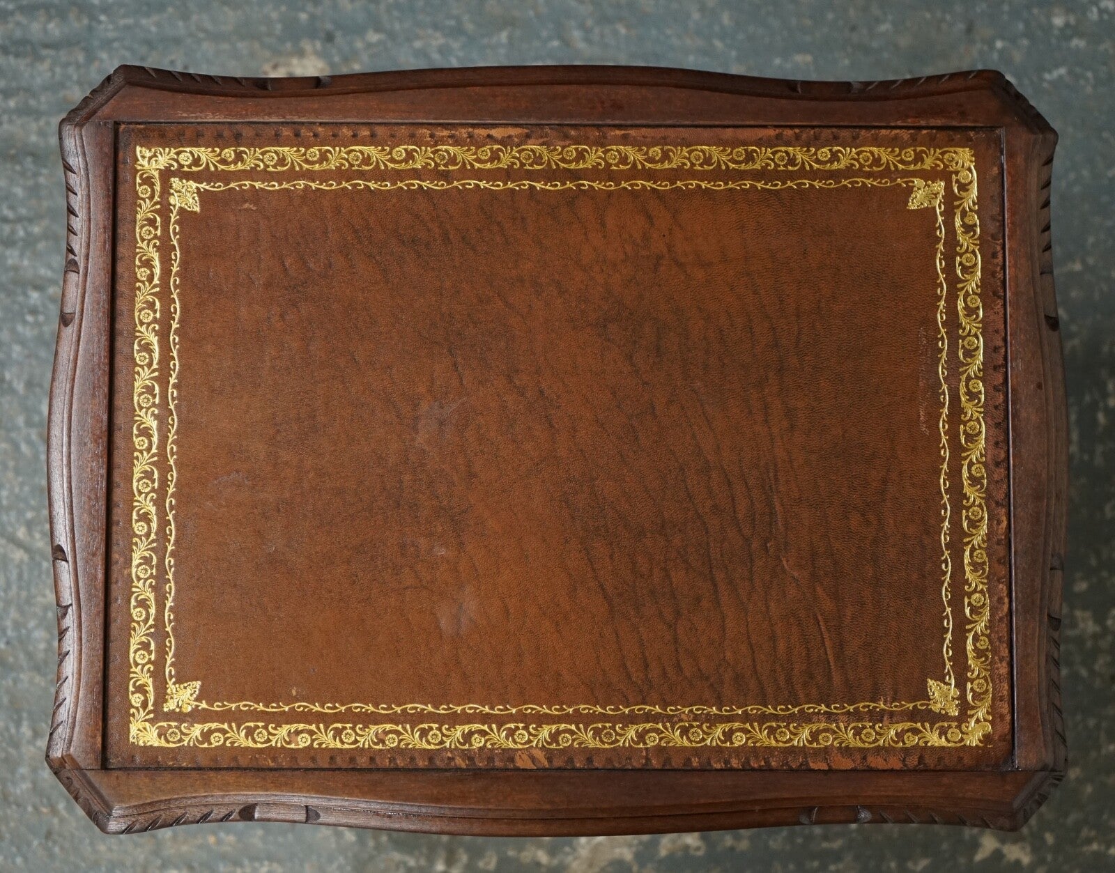 VINTAGE NEST OF TABLES QUEEN ANNE STYLE LEGS WITH BROWN EMBOSSED LEATHER TOP