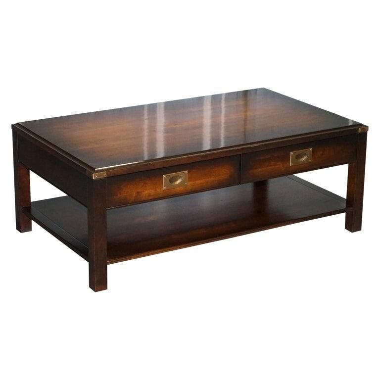 STUNNING VINTAGE MILITARY CAMPAIGN MAHOGANY & BRASS COFFEE TABLE