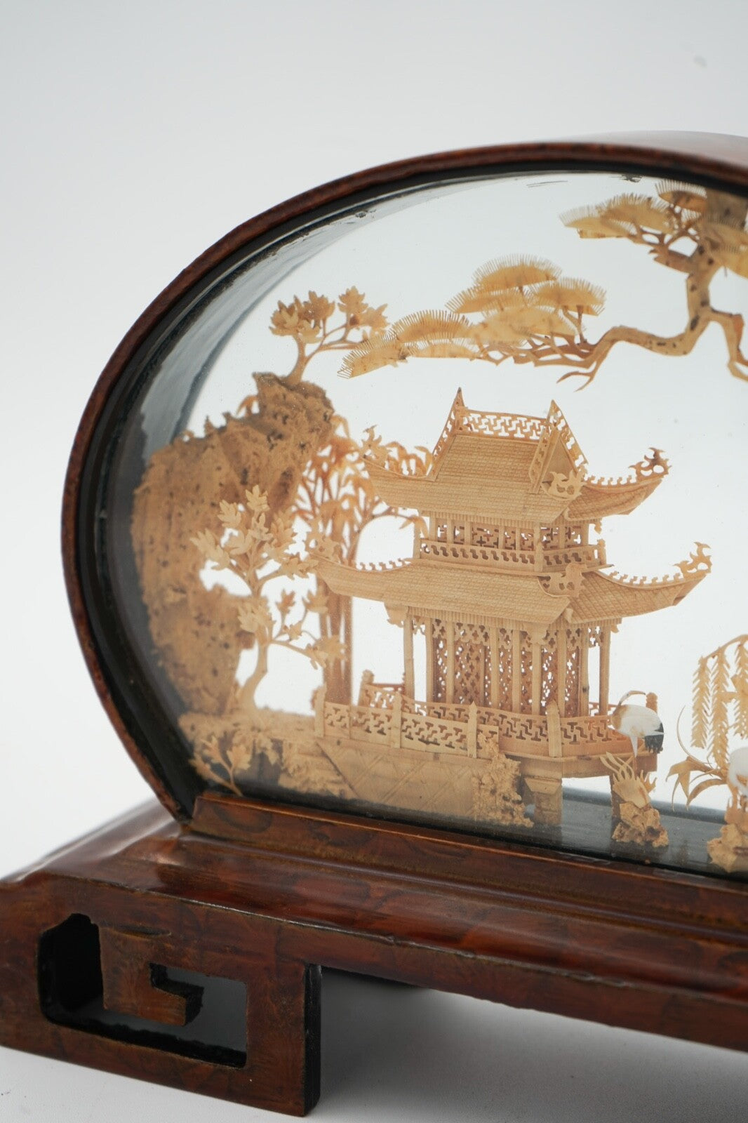 FRAMED CHINESE ORIENTAL CARVED CORK DIORAMA DISPLAY SCULPTURE VERY DECORATIVE