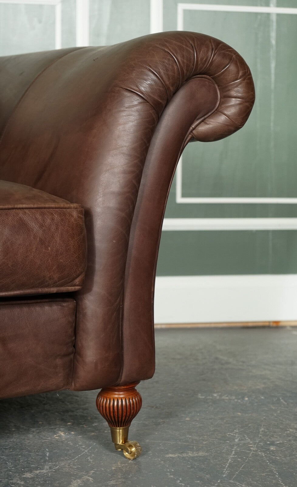 STUNNING MADE TO ORDER LARGE HERITAGE BROWN LEATHER 2 TO 3 SEATER SOFA