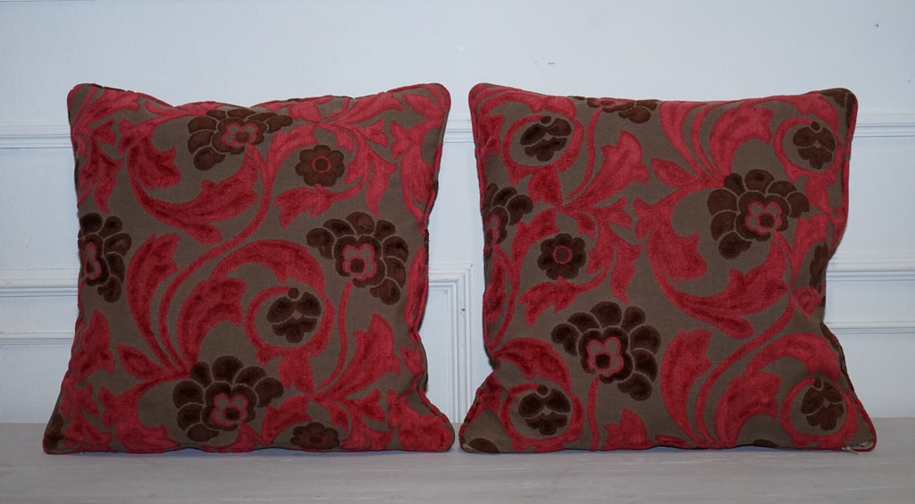 PAIR OF ALEXANDER & JAMES FLORAL HUDSON SCATTER CUSHIONS