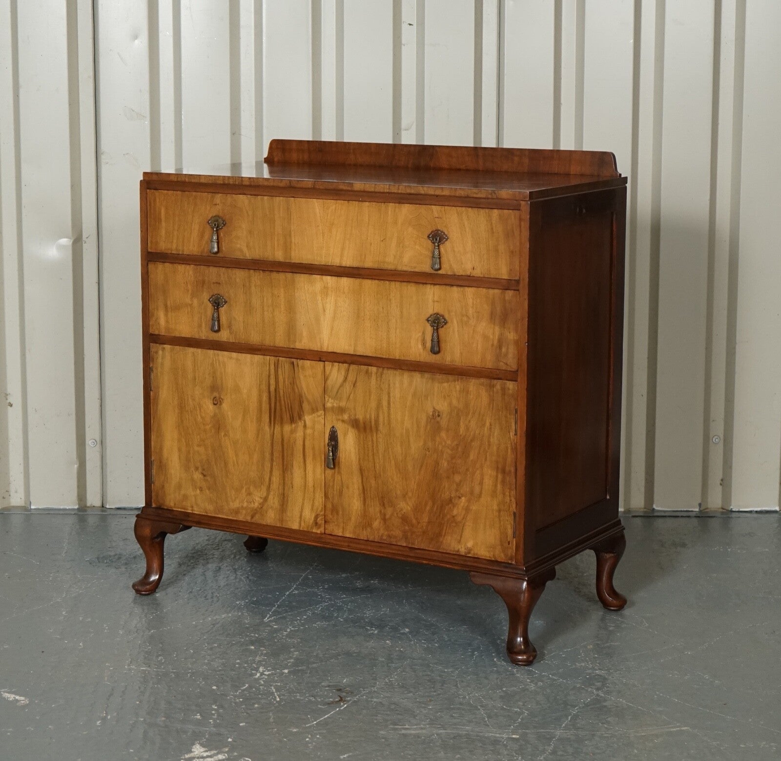 CIRCA 1930'S STAMPED WARING & GILLOW LTD CHEST OF DRAWERS SIDEBOARD