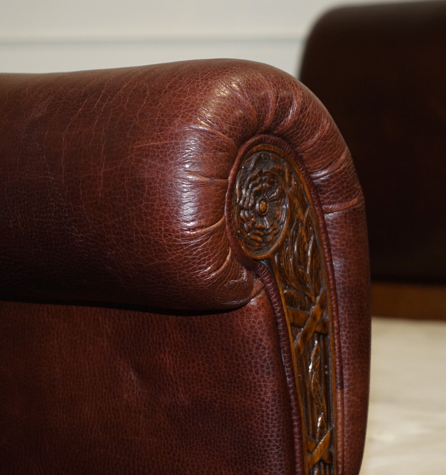 STUNNING KING SIZE BONAPARTE CARVED LEATHER BED AND SO TO BED RRP £14,000